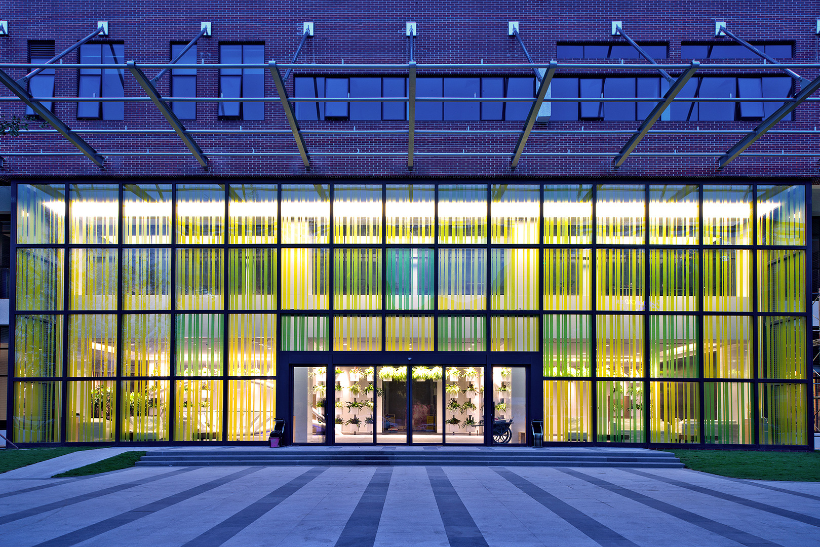 OL 总部 | 园林景观与办公空间的完美融合-3