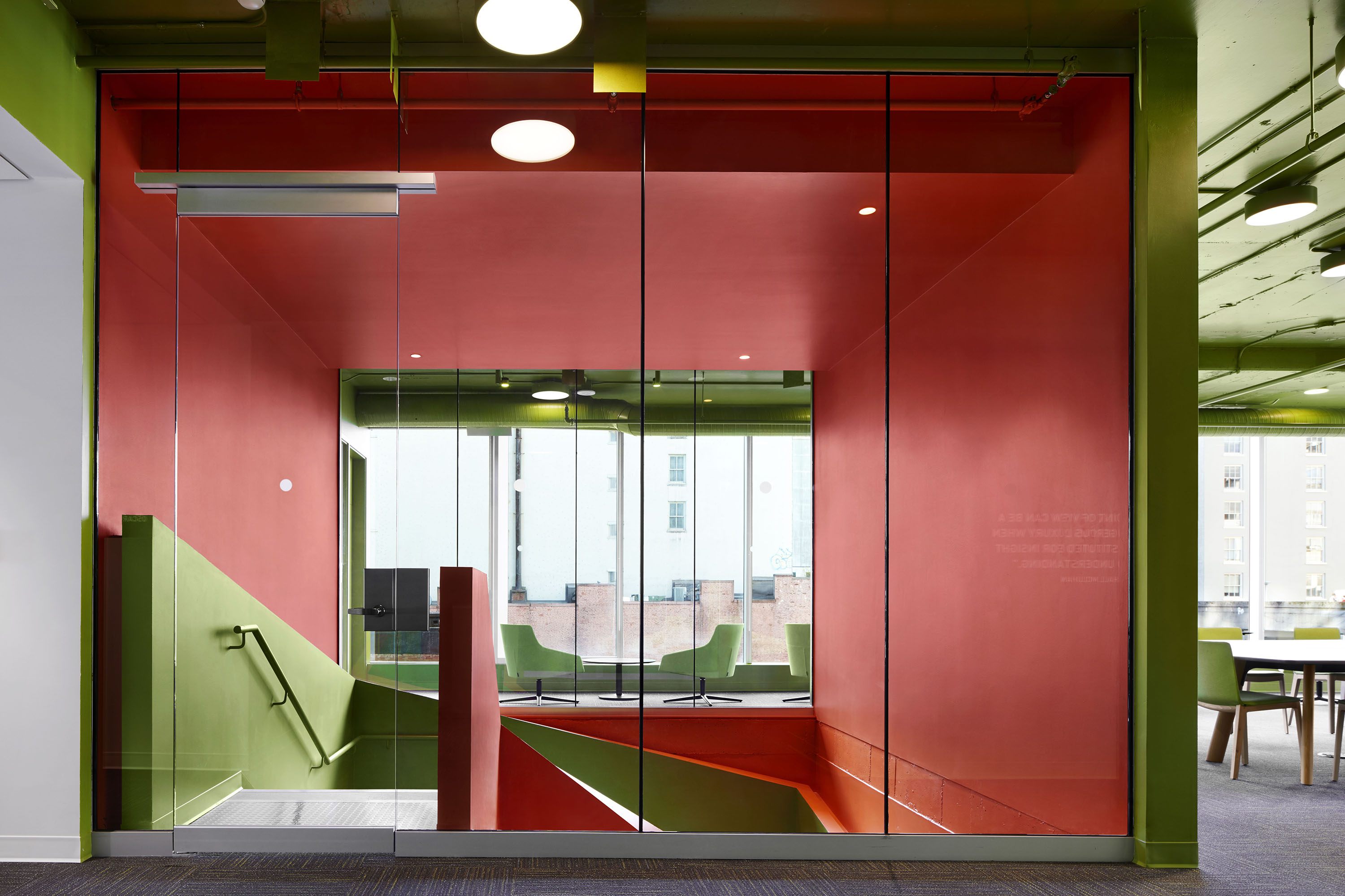 温哥华 Adler 大学校园,垂直学术广场的创新设计-4