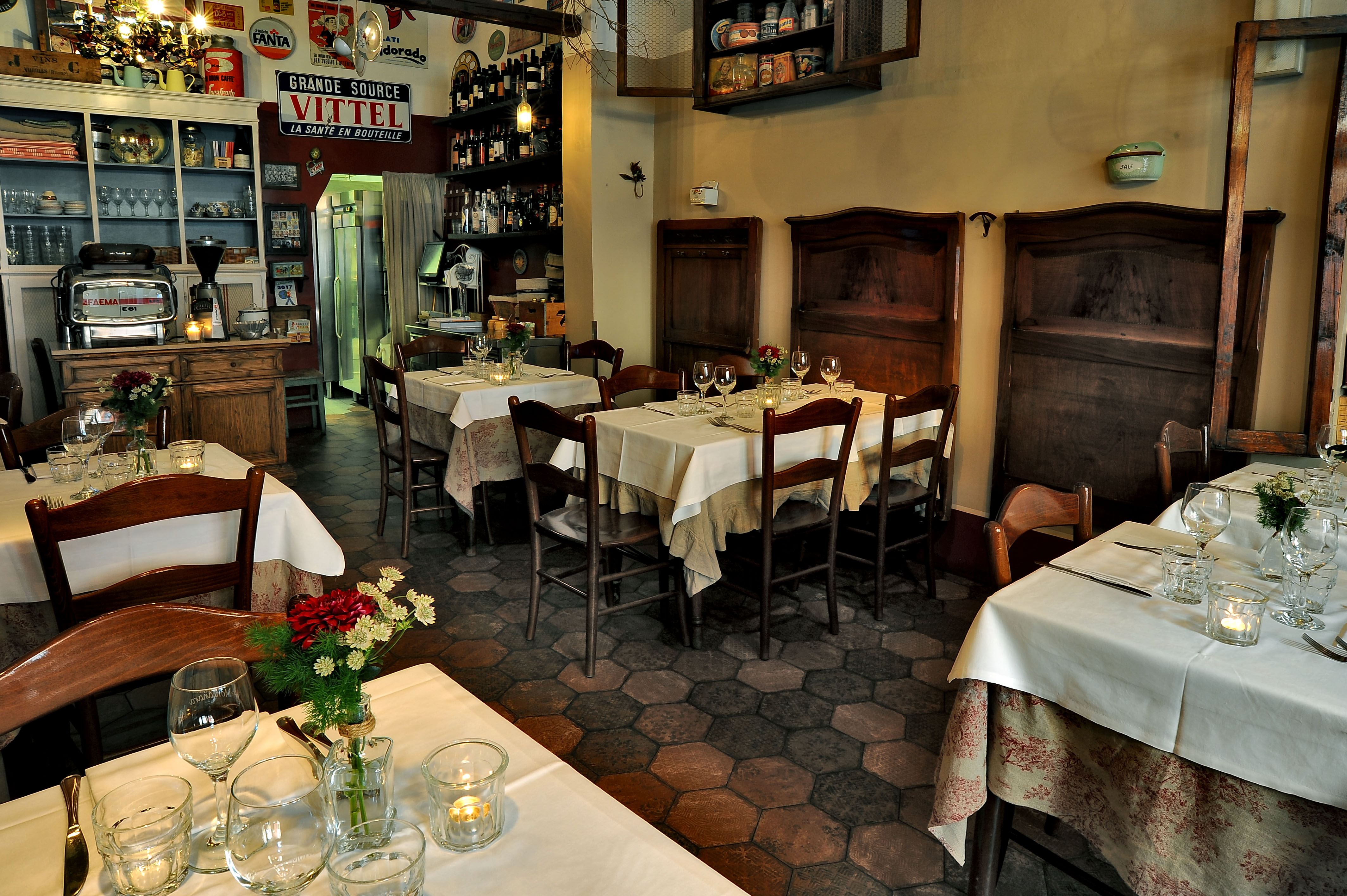 意大利风情浓郁的博洛尼亚 Bricklane 风格餐厅-4