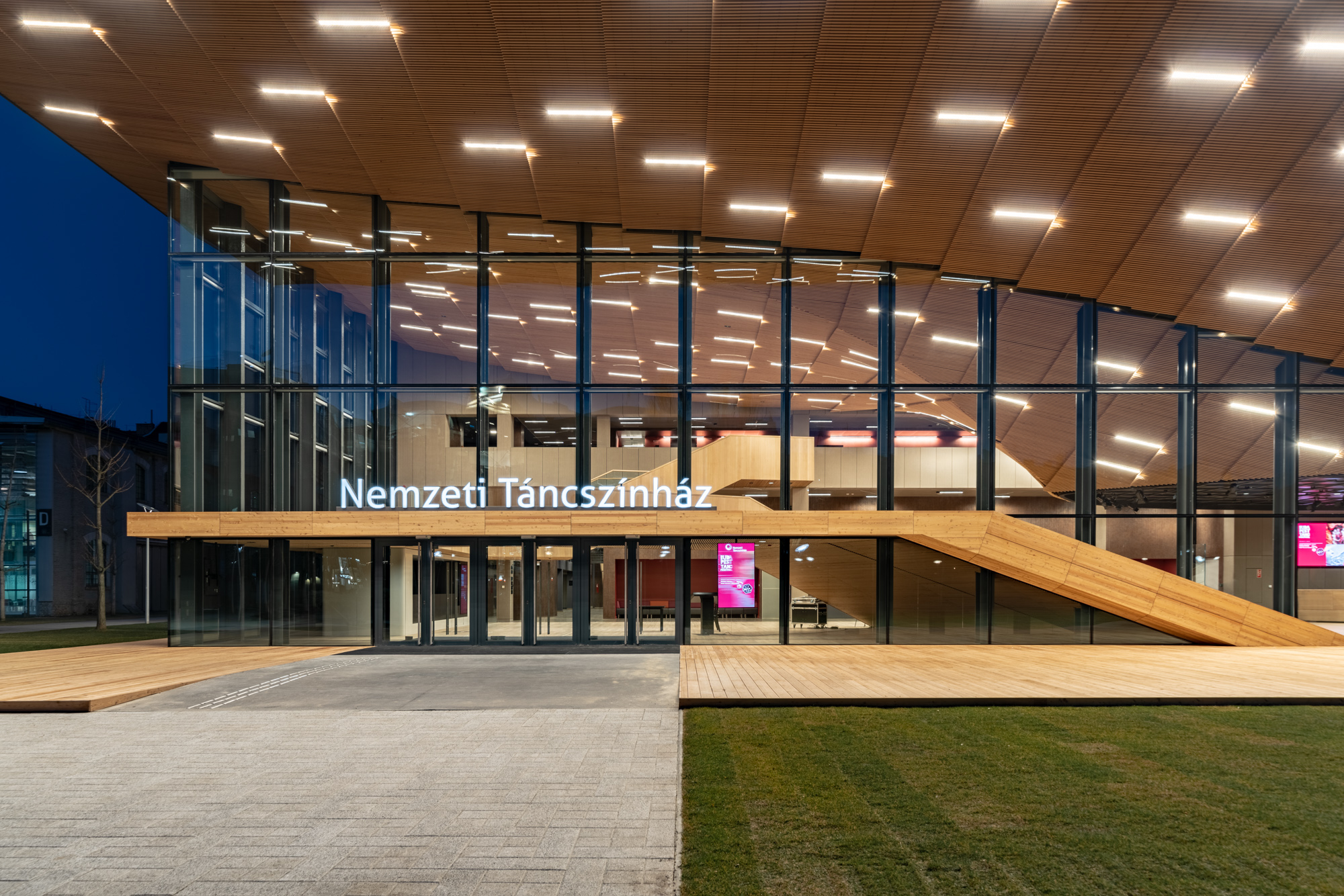 布达佩斯国家舞蹈剧院-24