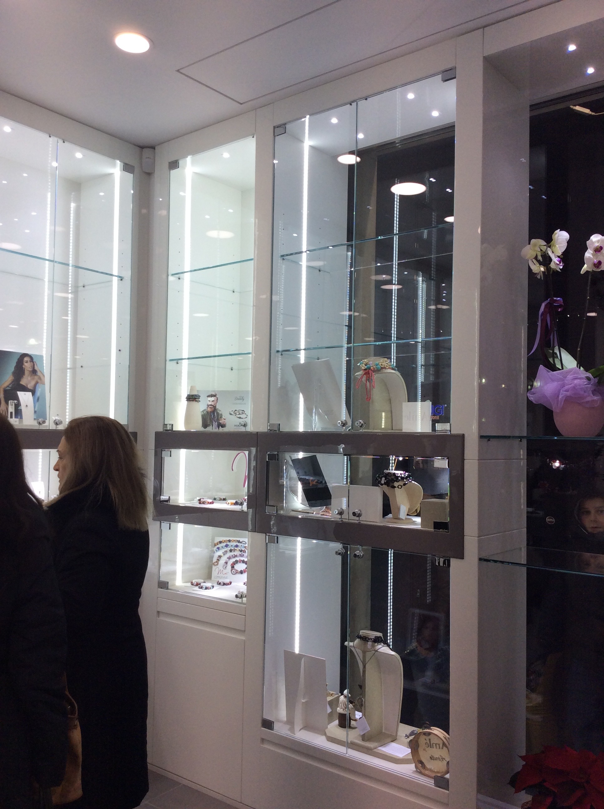 2017 年完成的 gioielleria Aprile 珠宝店设计-5