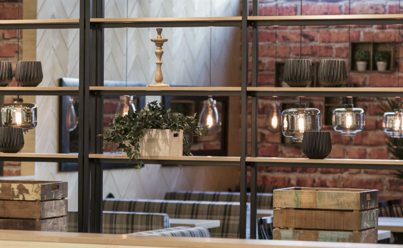 芬兰 Mylly 购物中心的 Kulman Kuppila 餐厅——现代与传统的完美融合-11