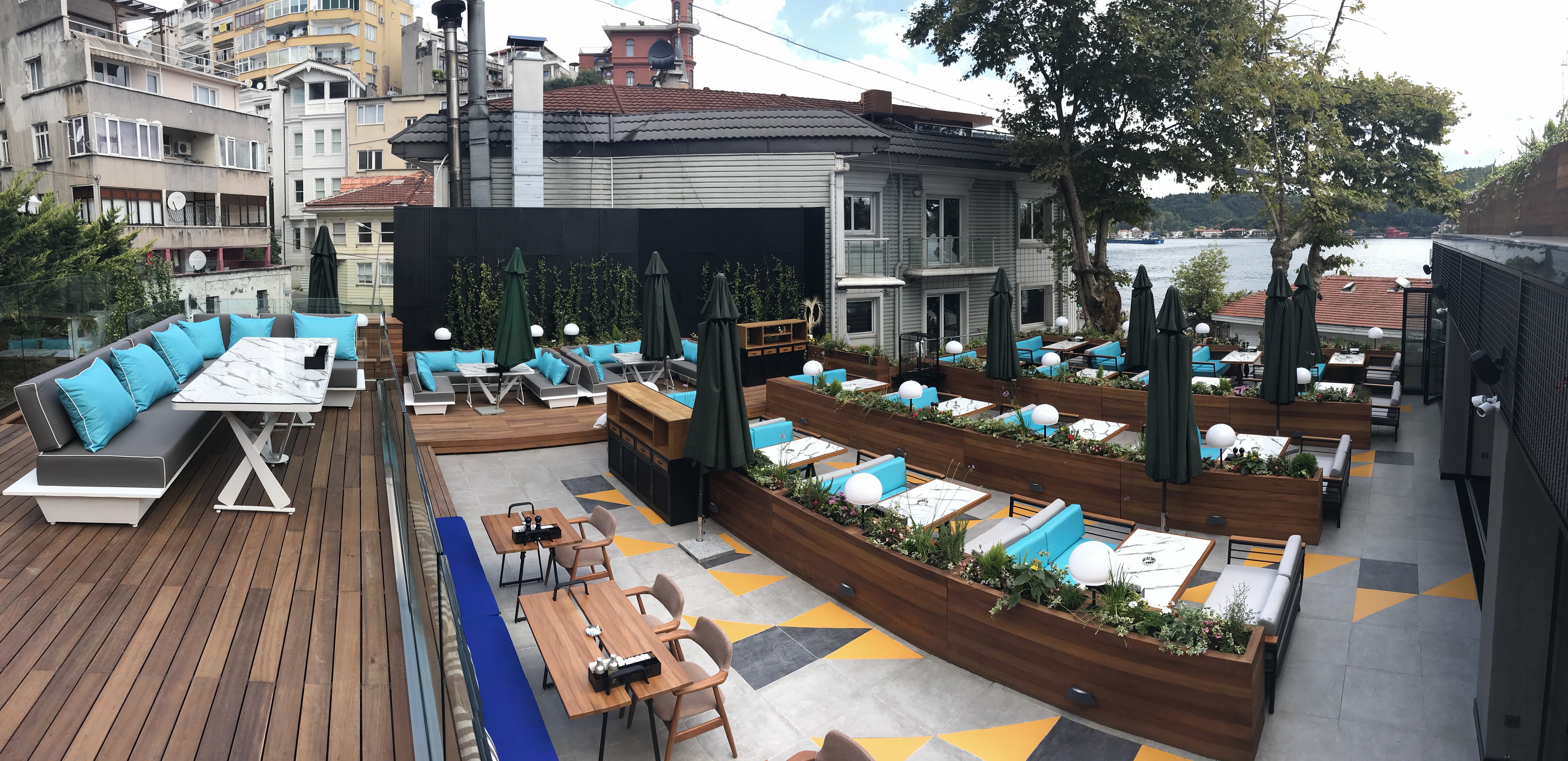 2017 年完成的 ZOOM 咖啡餐厅室内设计案例-24