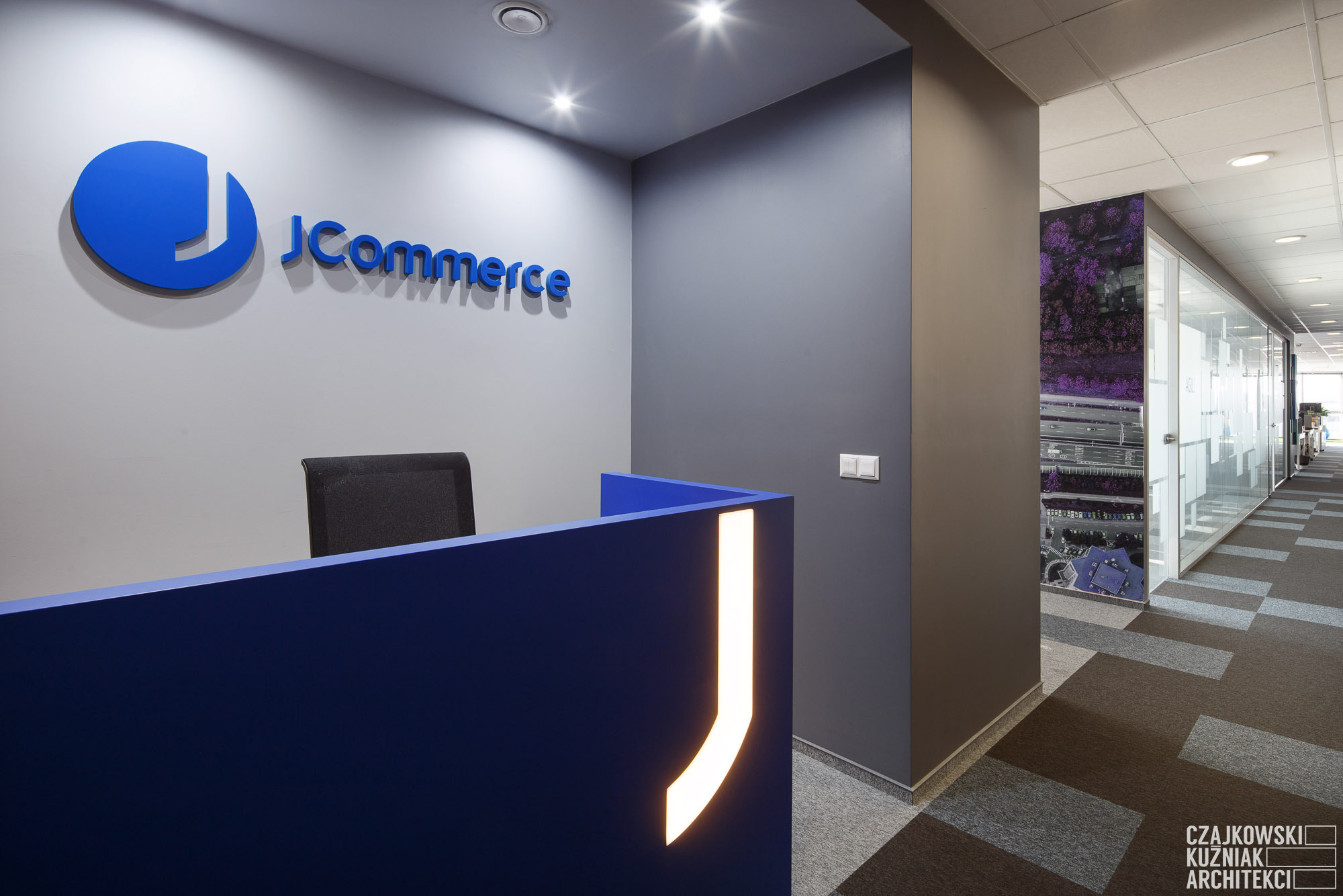 打造"JCommerce 2"公司卡托维兹办公室的室内设计-1