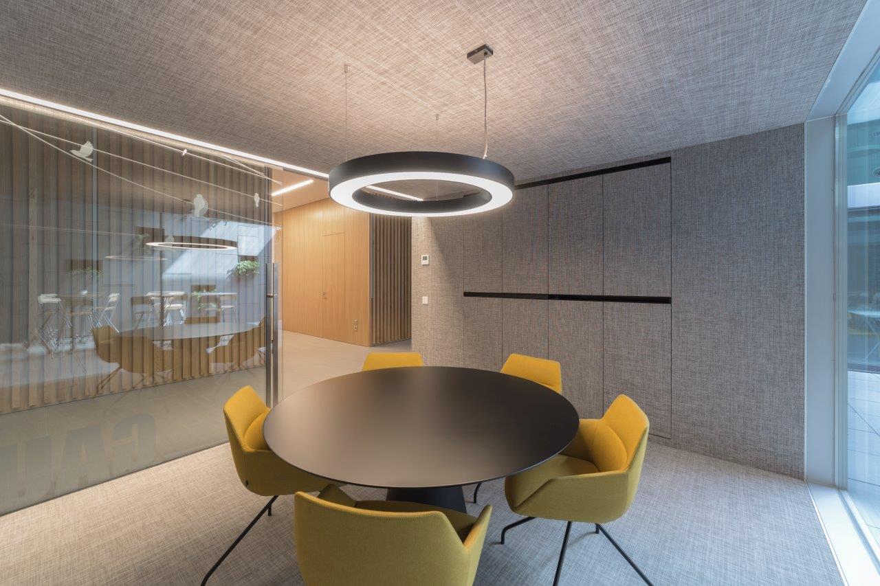 西班牙 AUTIS 公司总部,现代工业风室内设计-8