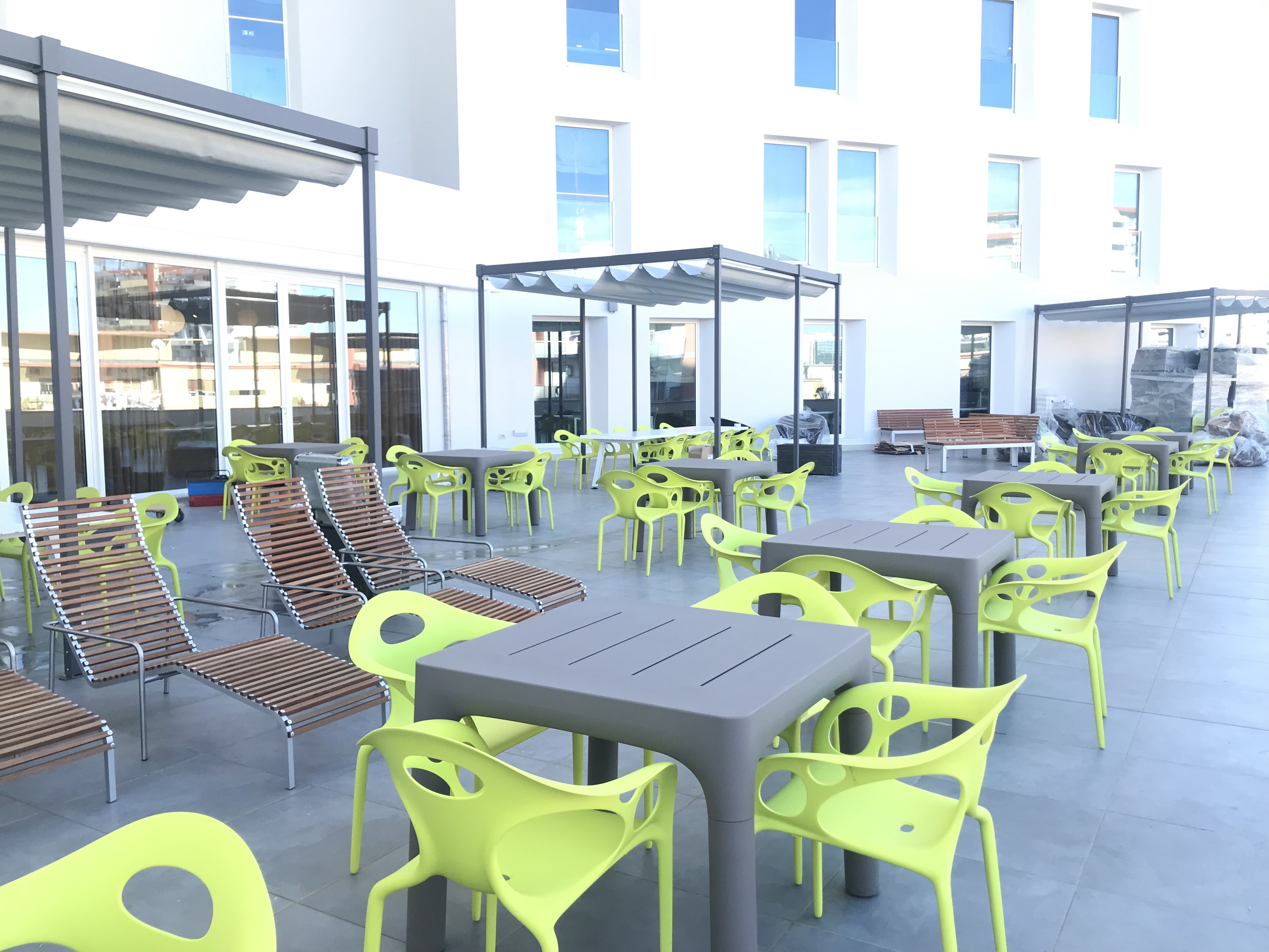 电信公司总部打造高效休闲办公空间-20