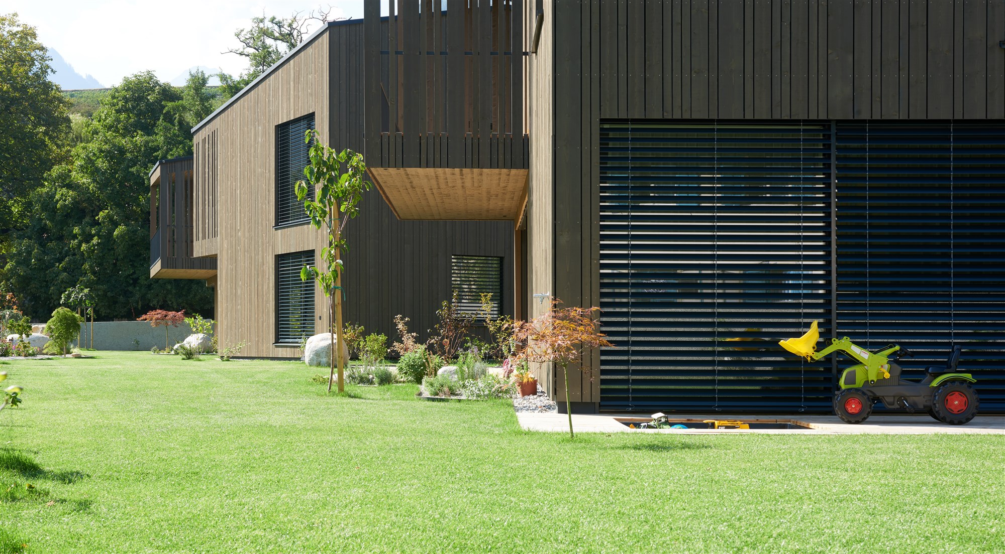 传统与现代共融的意大利木质住宅-23