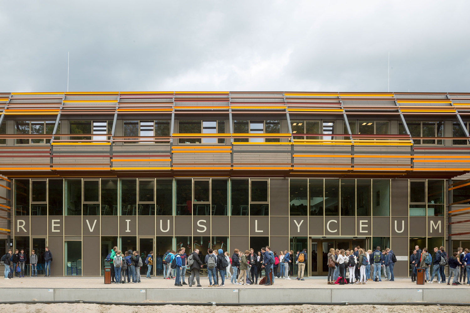 荷兰多霍恩彩色新校舍 | 自然、紧凑与可持续的教育产业-41