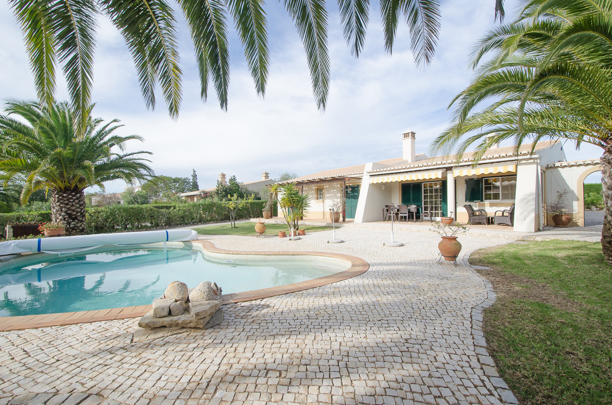 简约品味团队打造 Lagos 公寓设计佳作-17