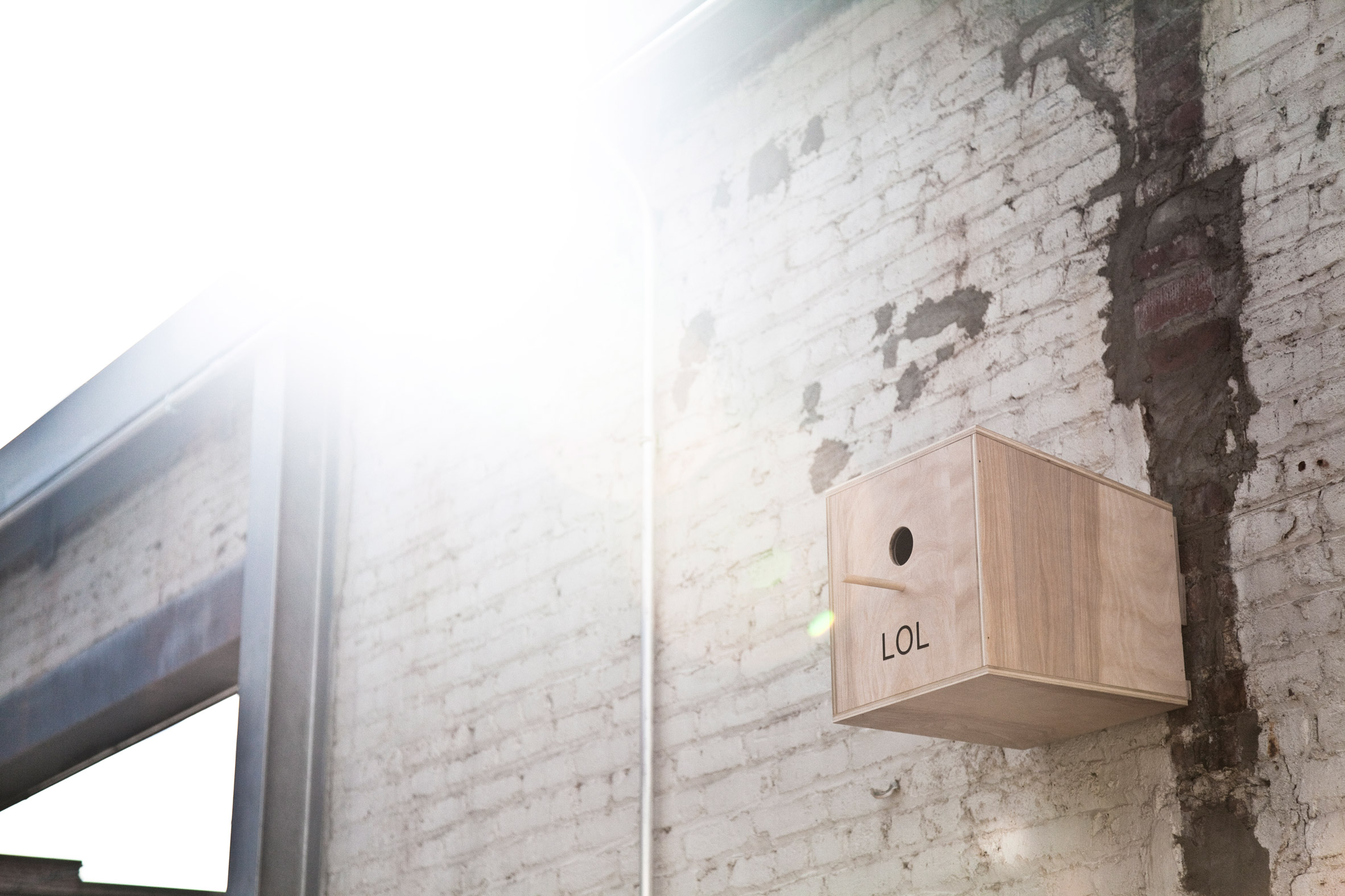 布鲁克林 A/D/O 设计中心举办的天空色彩与汉堡包互动展-29