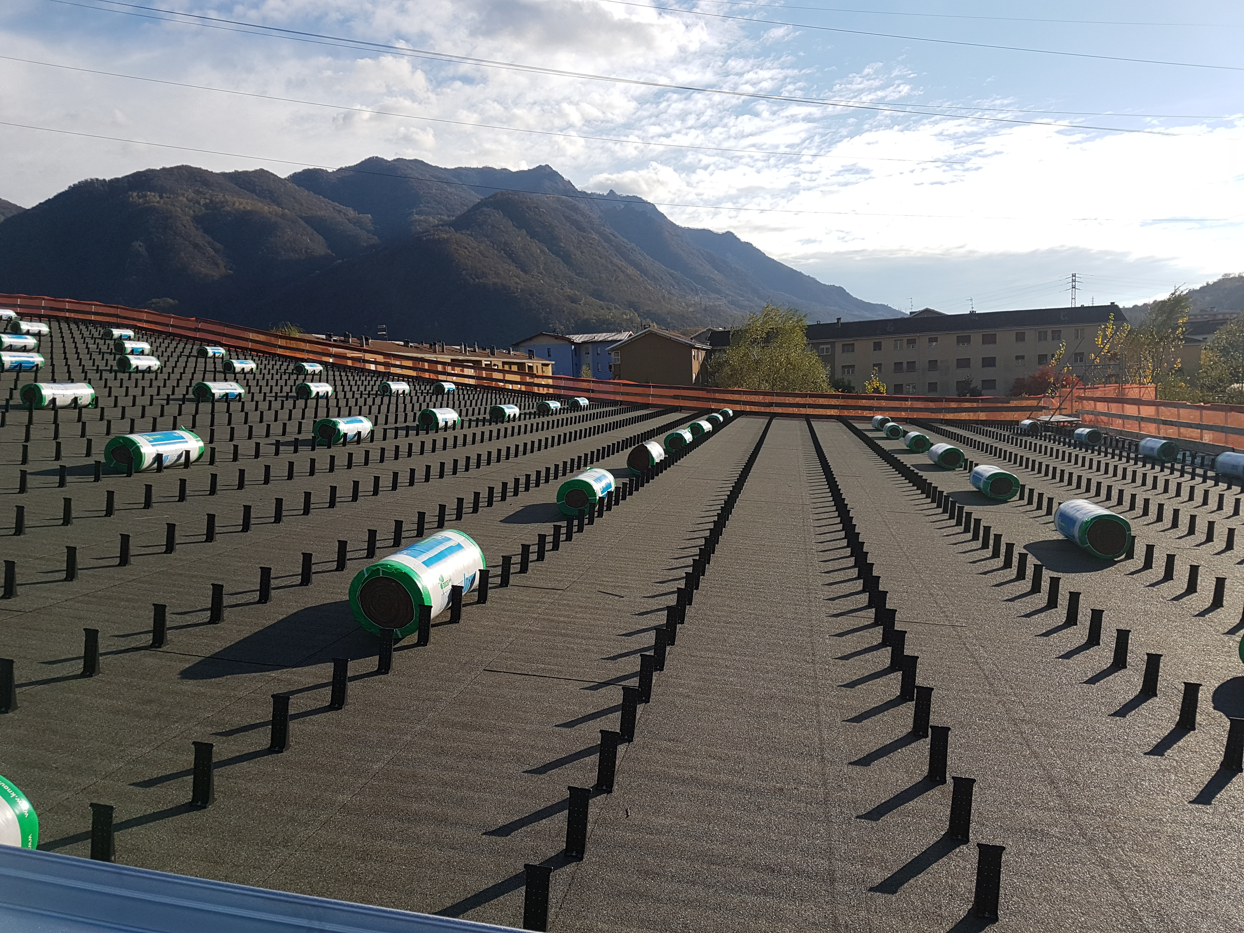 意大利 Gravellona Toce 多功能体育中心——创新金属顶棚设计-6