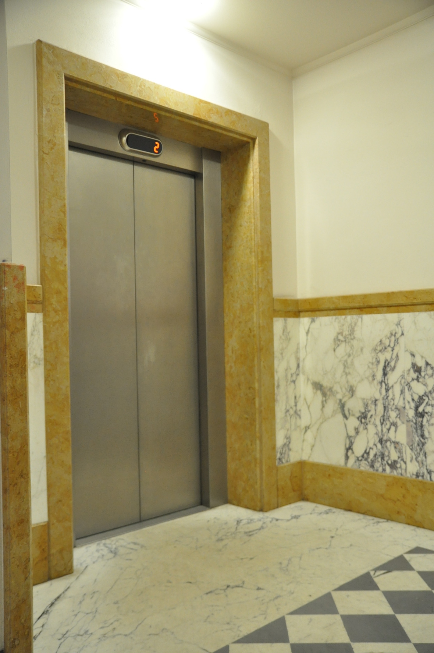 博洛尼亚和平法官办公楼-9