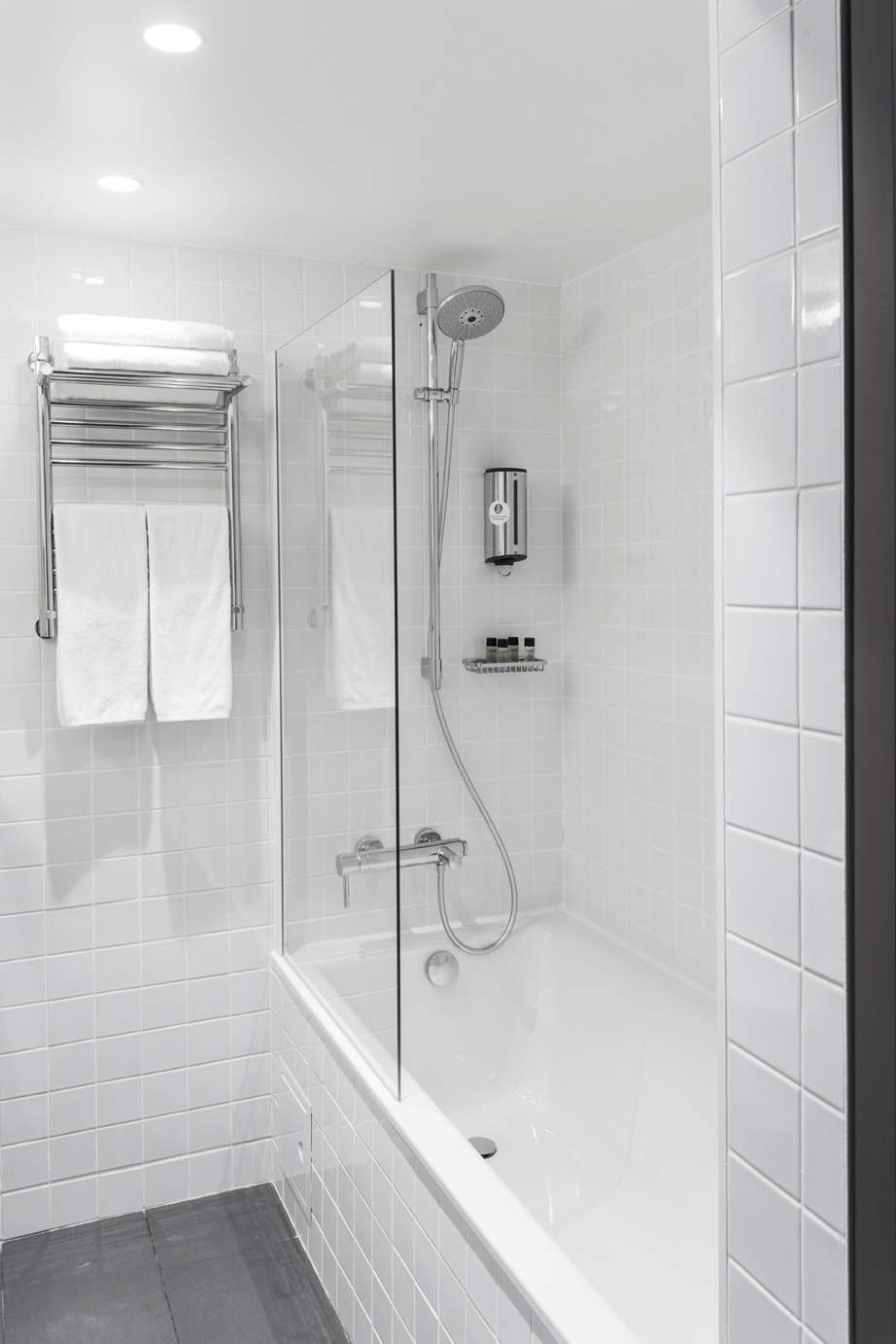 AZIMUT Vladivostok 酒店 | 苏联建筑的现代重生-26