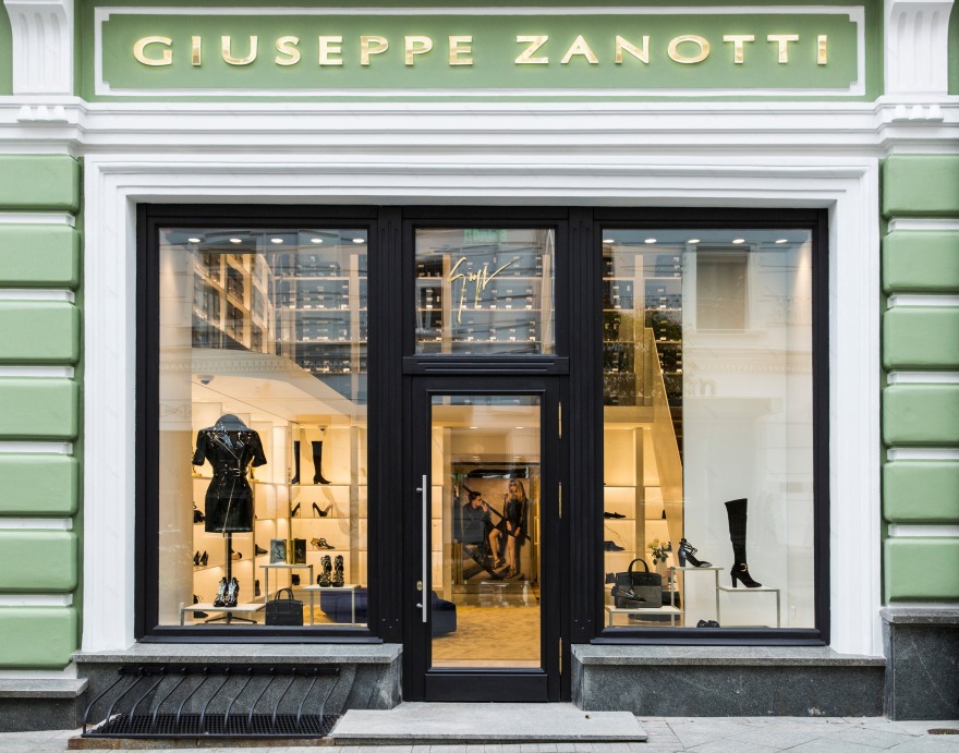 Giuseppe Zanotti 莫斯科旗舰店,时尚与艺术的融合-1
