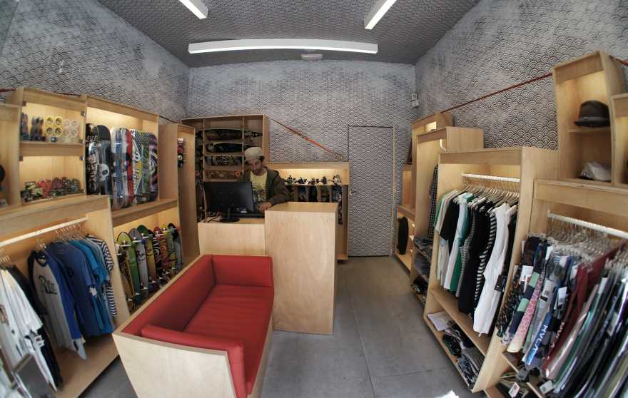 集装箱里的滑板艺术空间-5