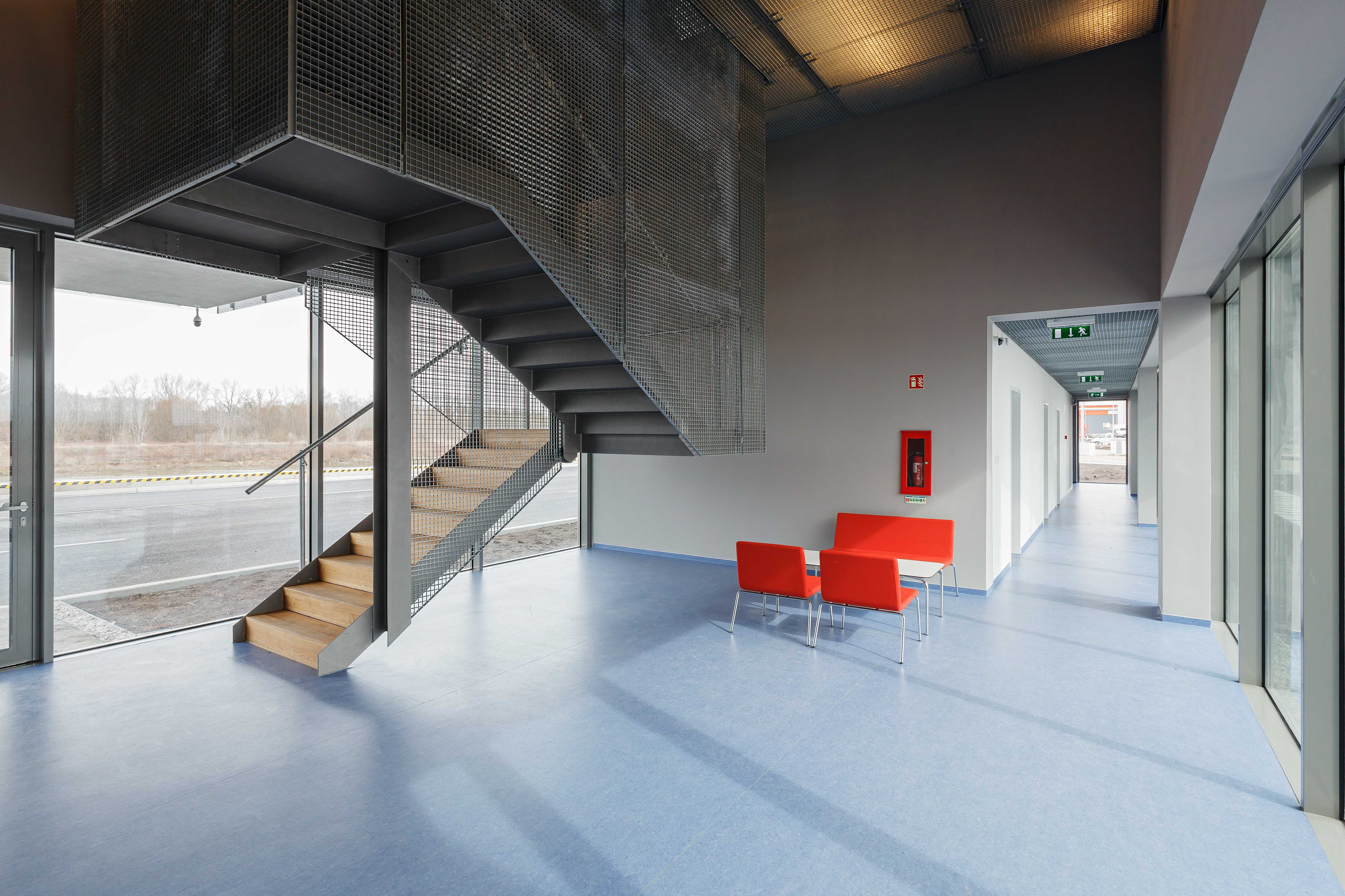 Győr·G NYű国家公共港口控制大楼-25