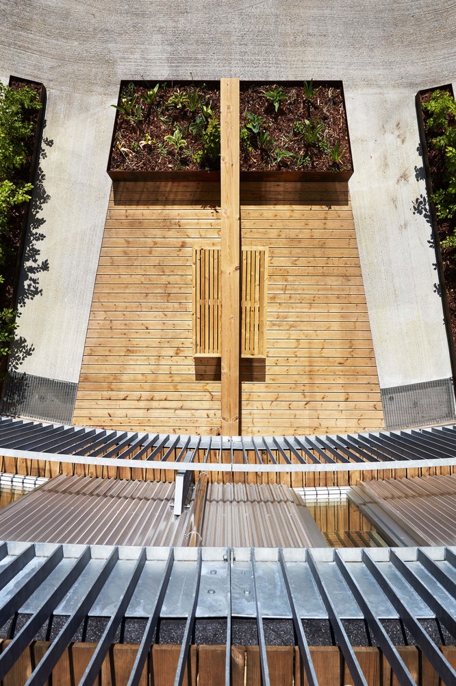 角楼 | 拥抱山丘的现代住宅设计-50