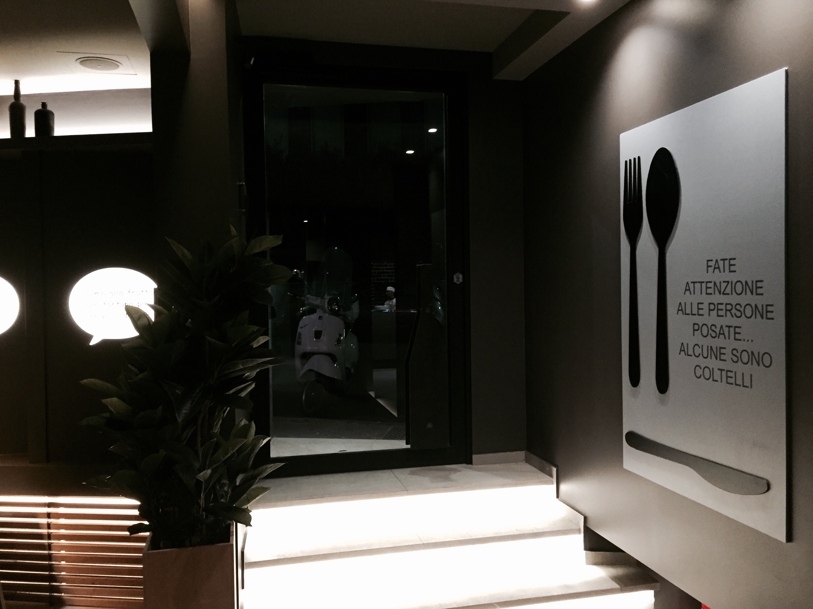 2016 年完成的 QUATTROCHIACCHIERE 咖啡餐厅设计-17