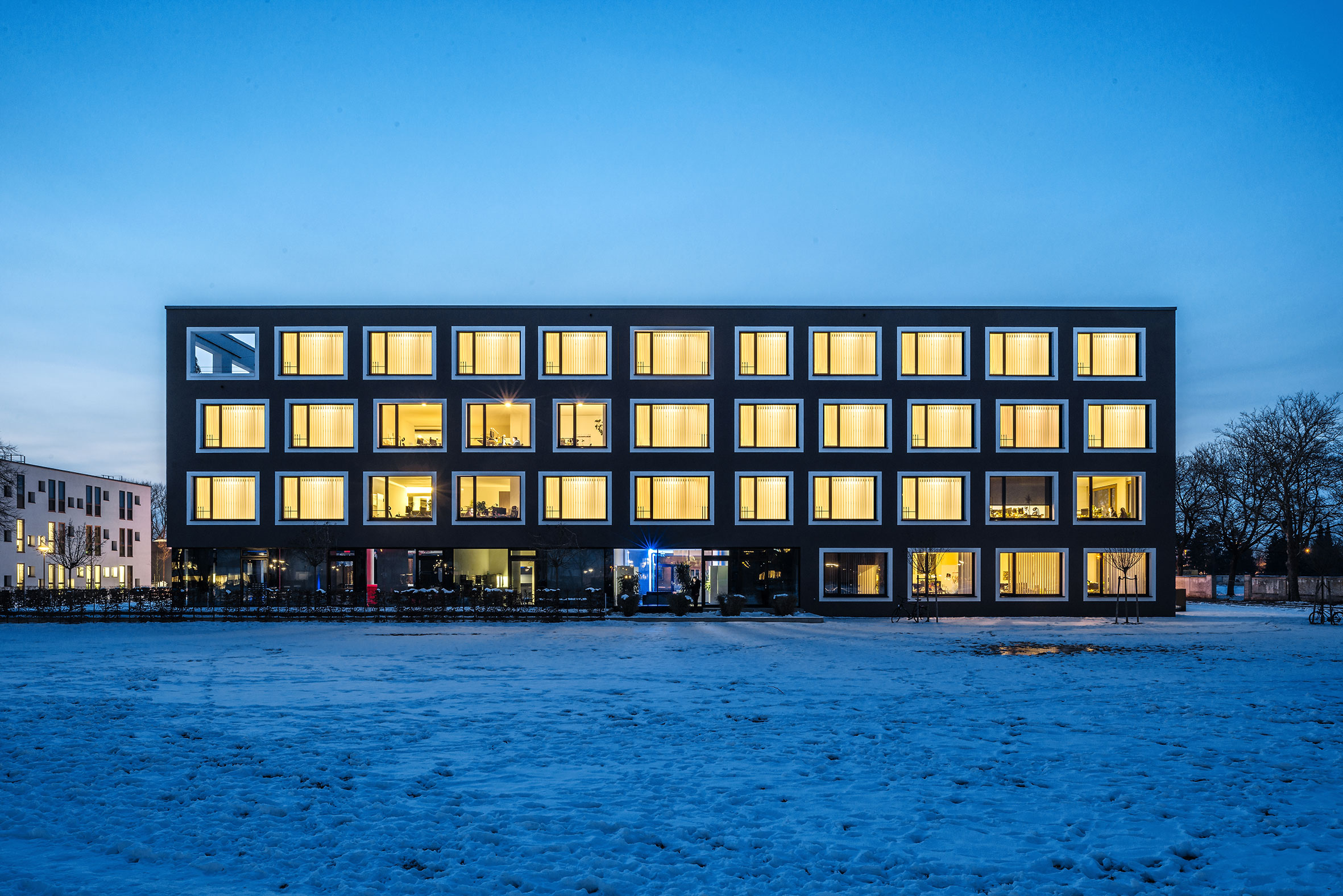 德国奥格斯堡 E·plido 总部办公空间-2