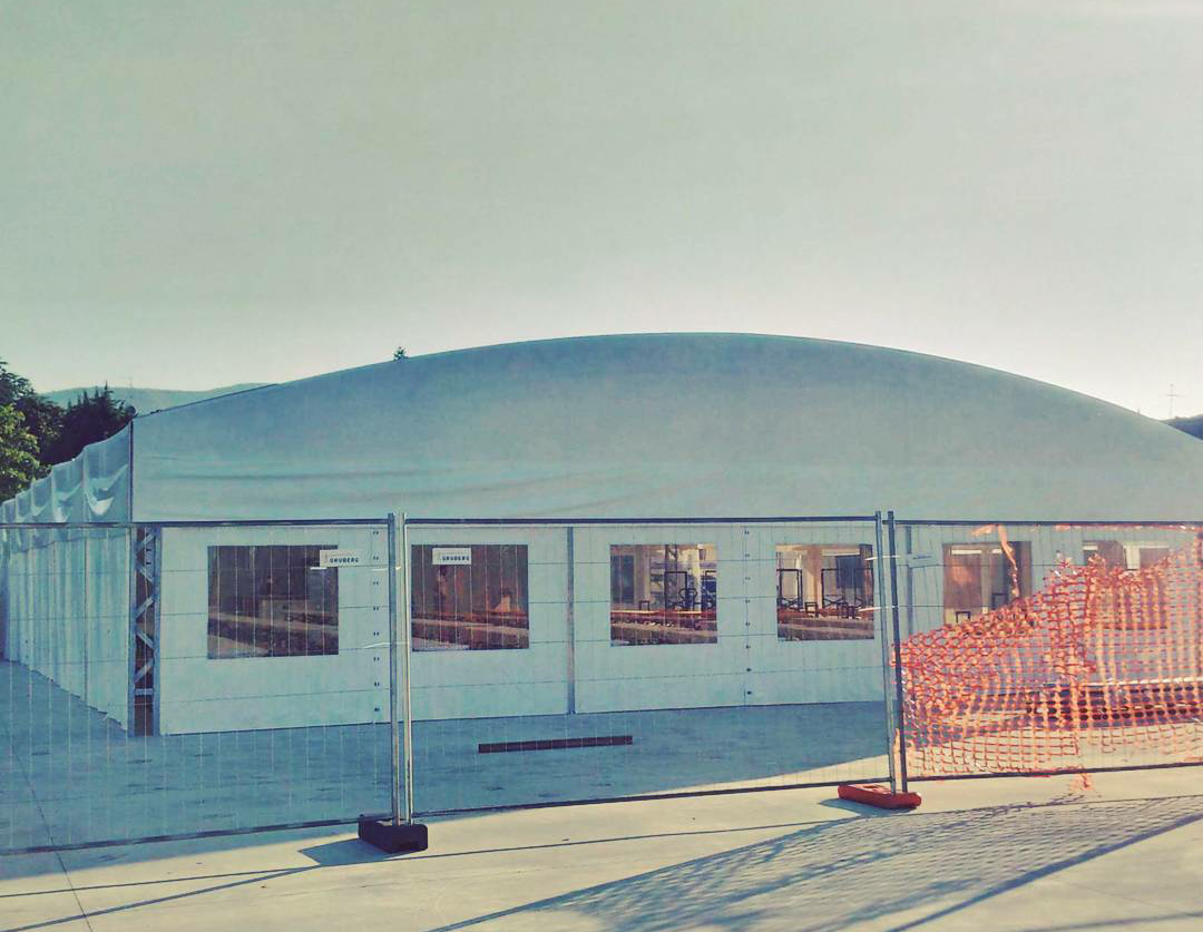 锌铁拱形天篷休闲设施-0