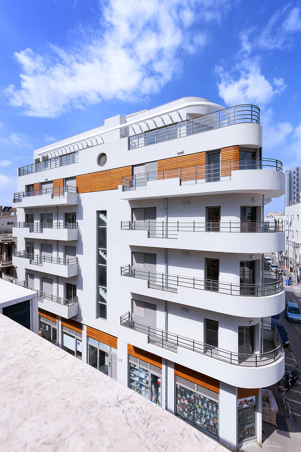 经典公寓楼的现代改造,打造多样化住宅空间-33