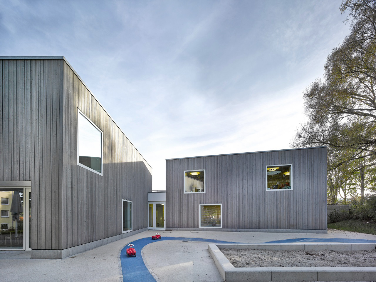 森林中的儿童村 | Freising 幼儿园设计-8