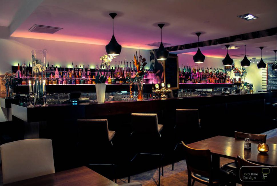 瑞典餐厅 La Locandiera 室内设计 | 打造温馨餐饮空间-0