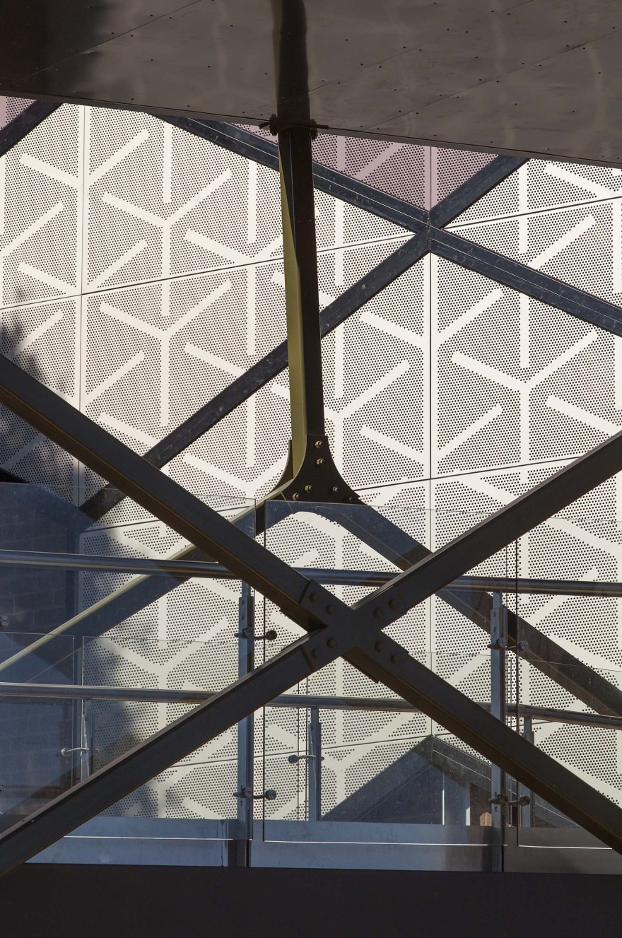 卡兰翼的延伸 · CHT 建筑师的现代教育空间设计-17