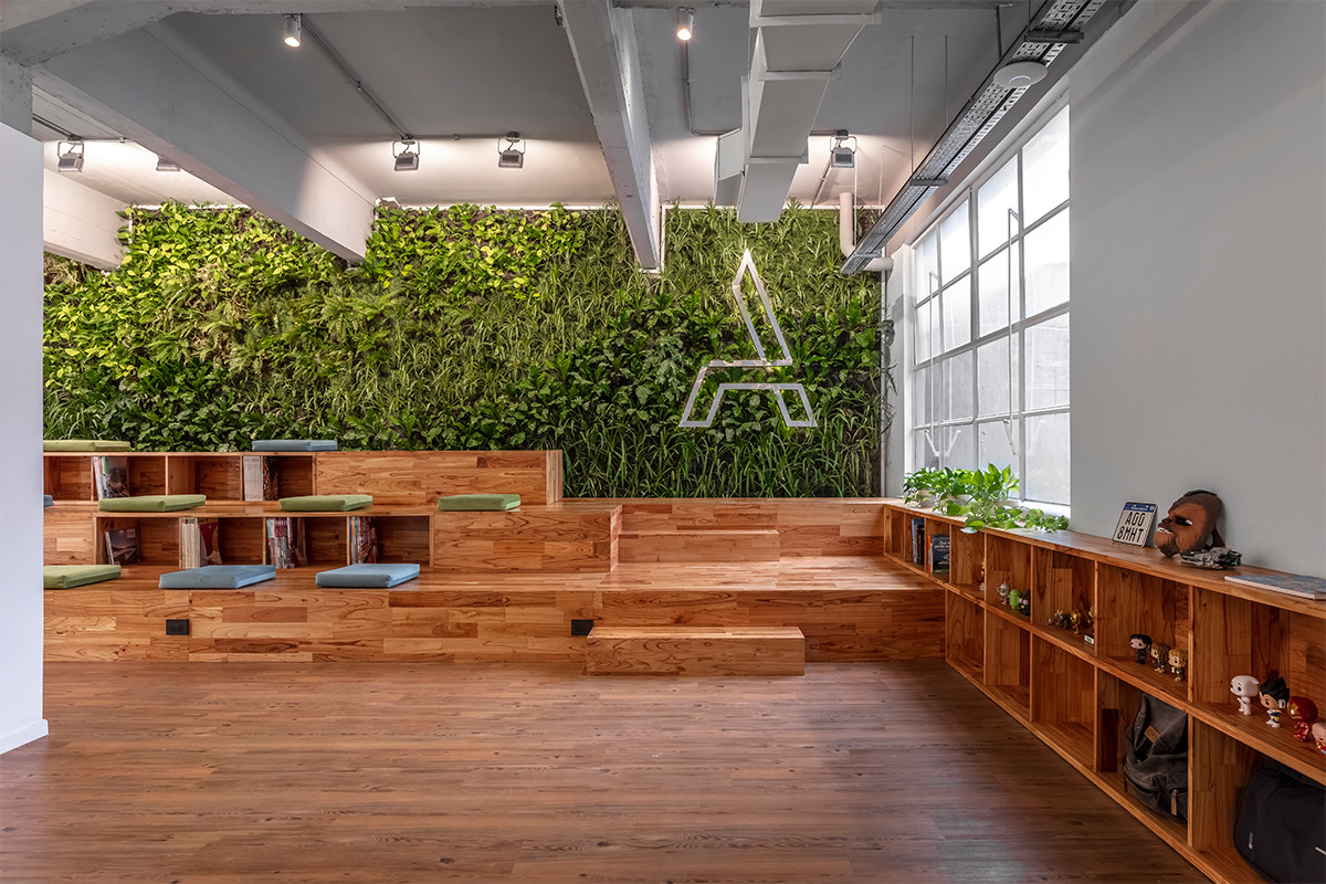 灵活多变的空间设计,打造线上线下融合的教育基地-9