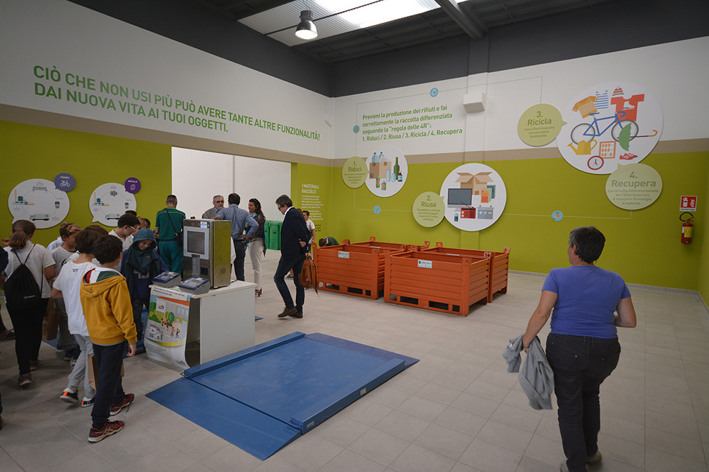 环保多功能中心打造-11