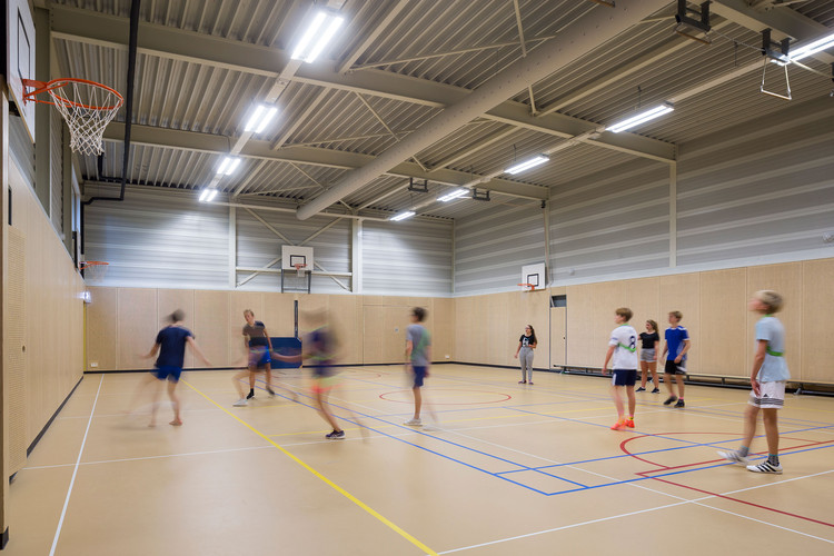 荷兰多霍恩彩色新校舍 | 自然、紧凑与可持续的教育产业-36