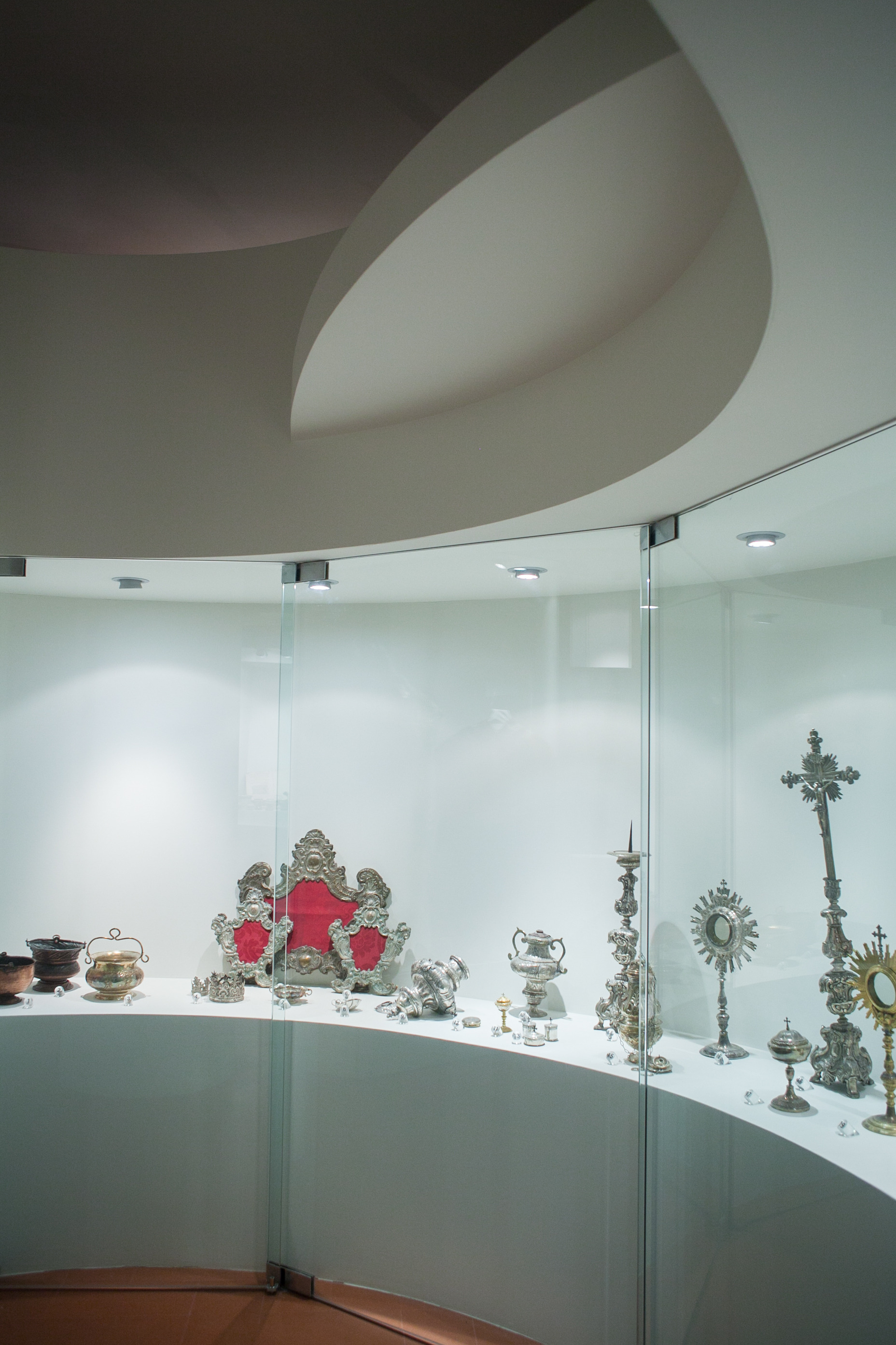 湖中古修道院的重生 · 圣菲利帕 mareri 博物馆-11