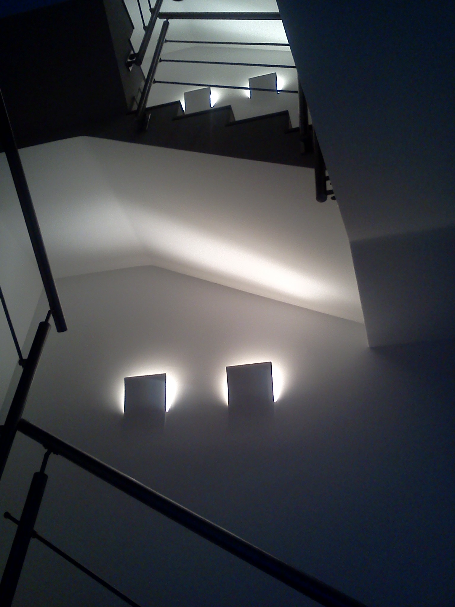 地中海风格的山间联排别墅-31