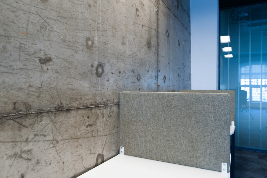 align technology 办公室-- 工业风与舒适的完美结合-11