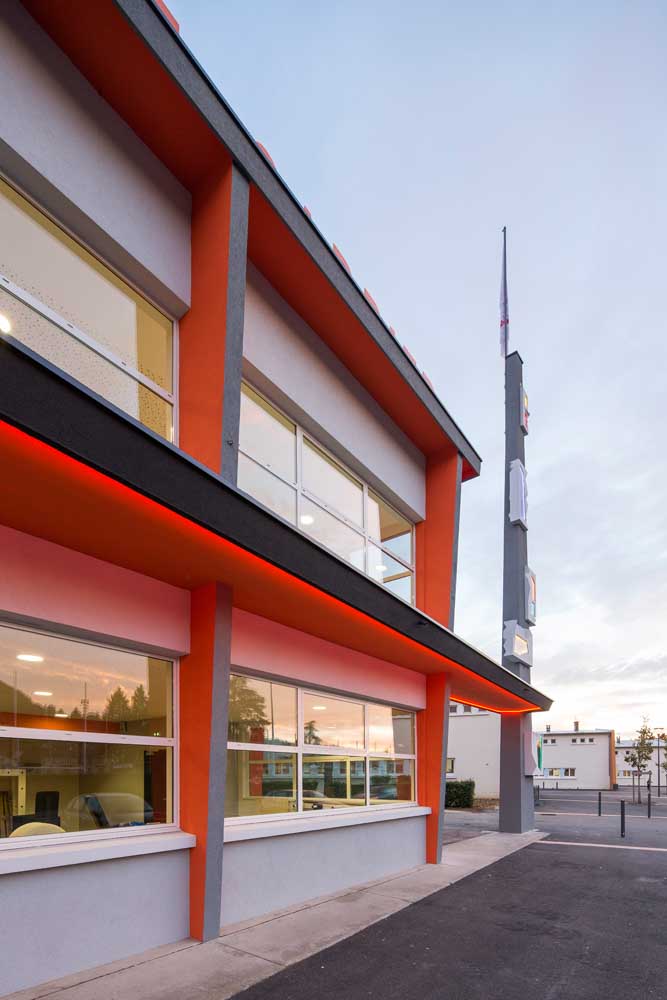 圣马塞尔的 Carrier 体育馆翻新-27