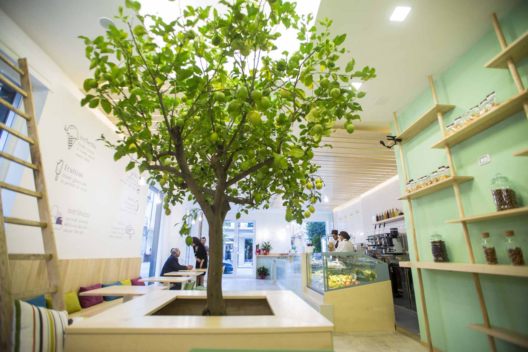 意大利 Citrus Gelateria 室内设计 | 融合传统与现代的休闲空间-5