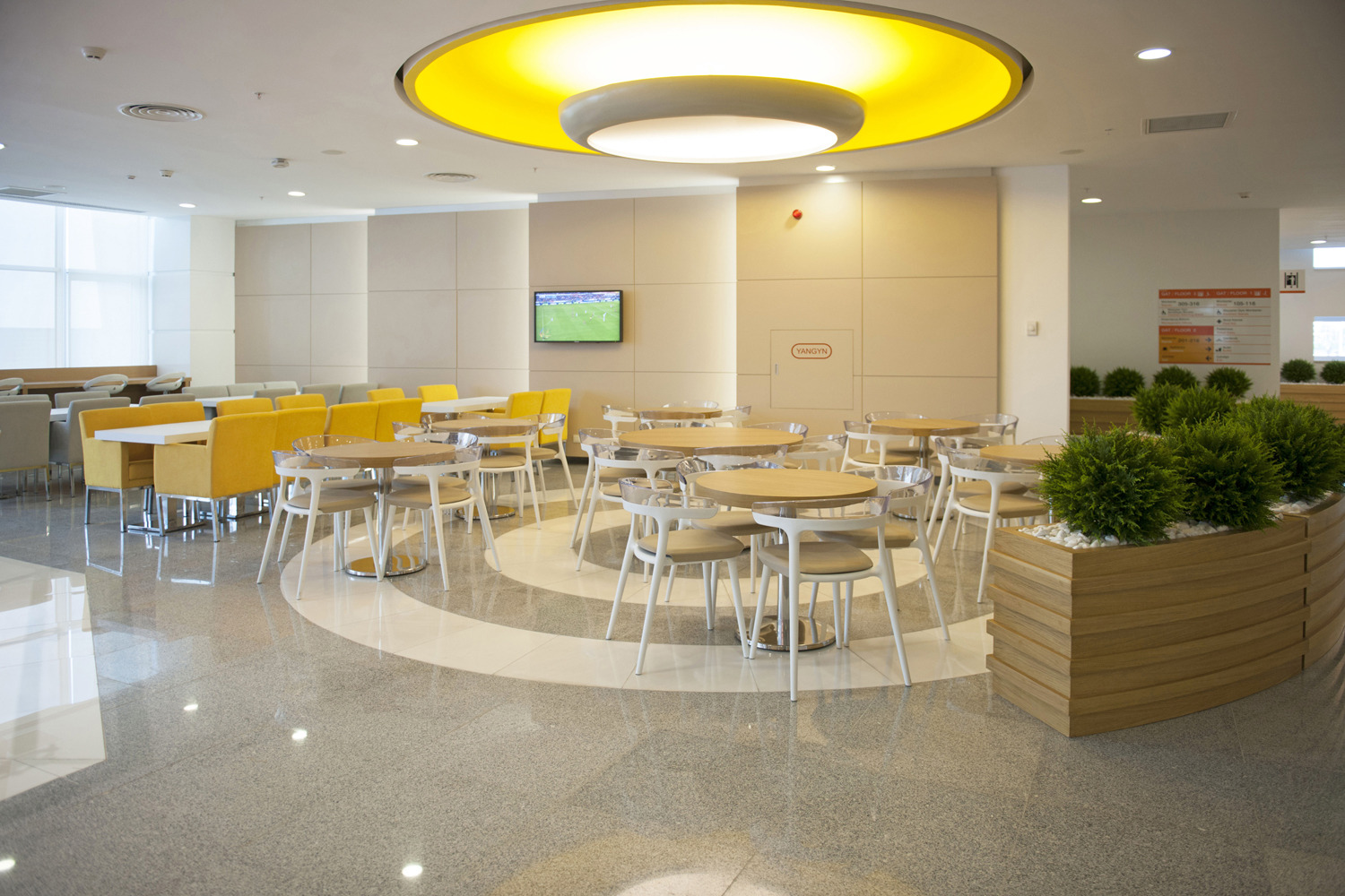 2013 年完工的小型运动场，设计独特引人注目-6