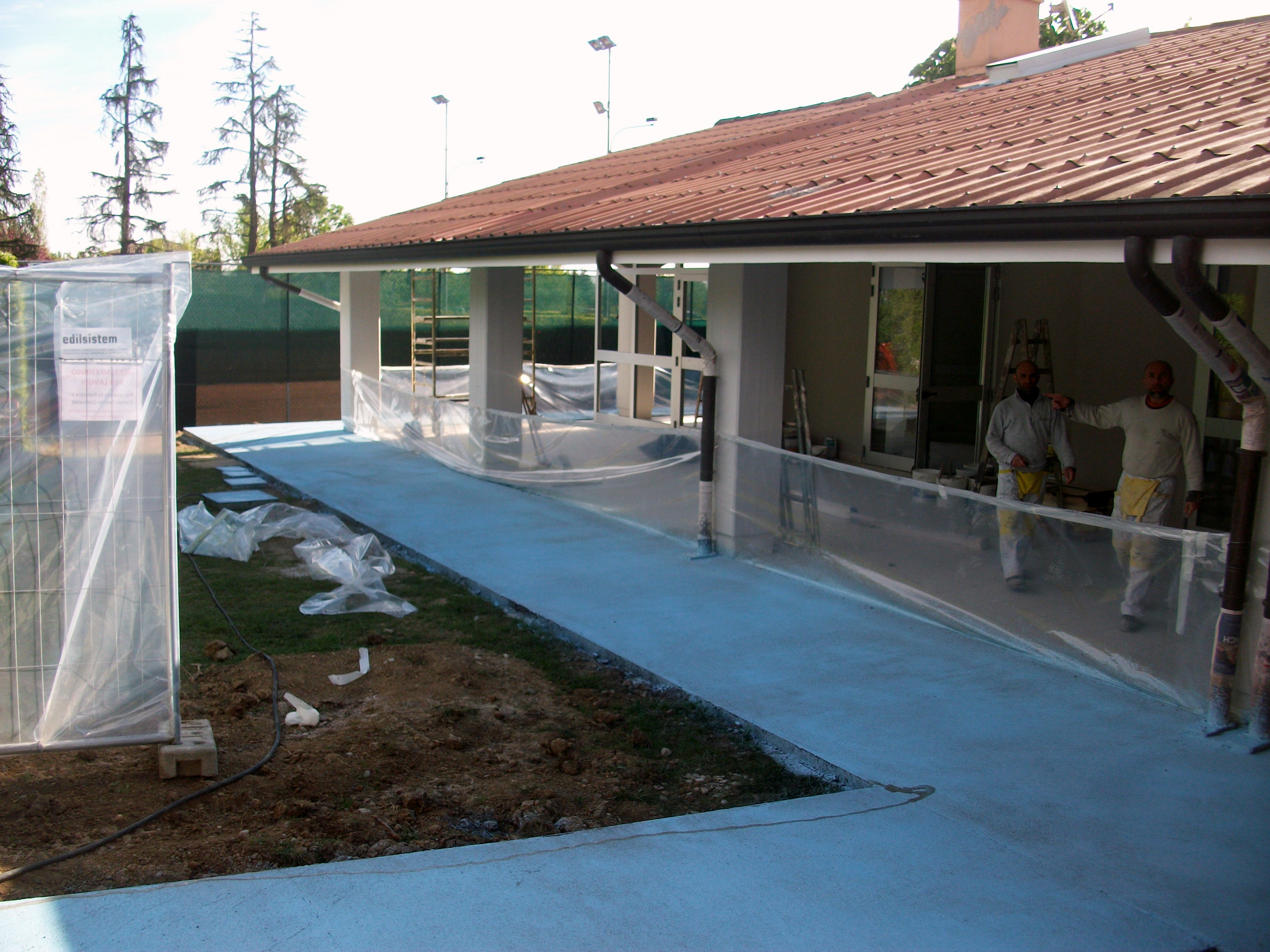 2011 年完成的 CLUB HAUSE C.T. ALBINEA 项目 | 精简现代休闲空间-2