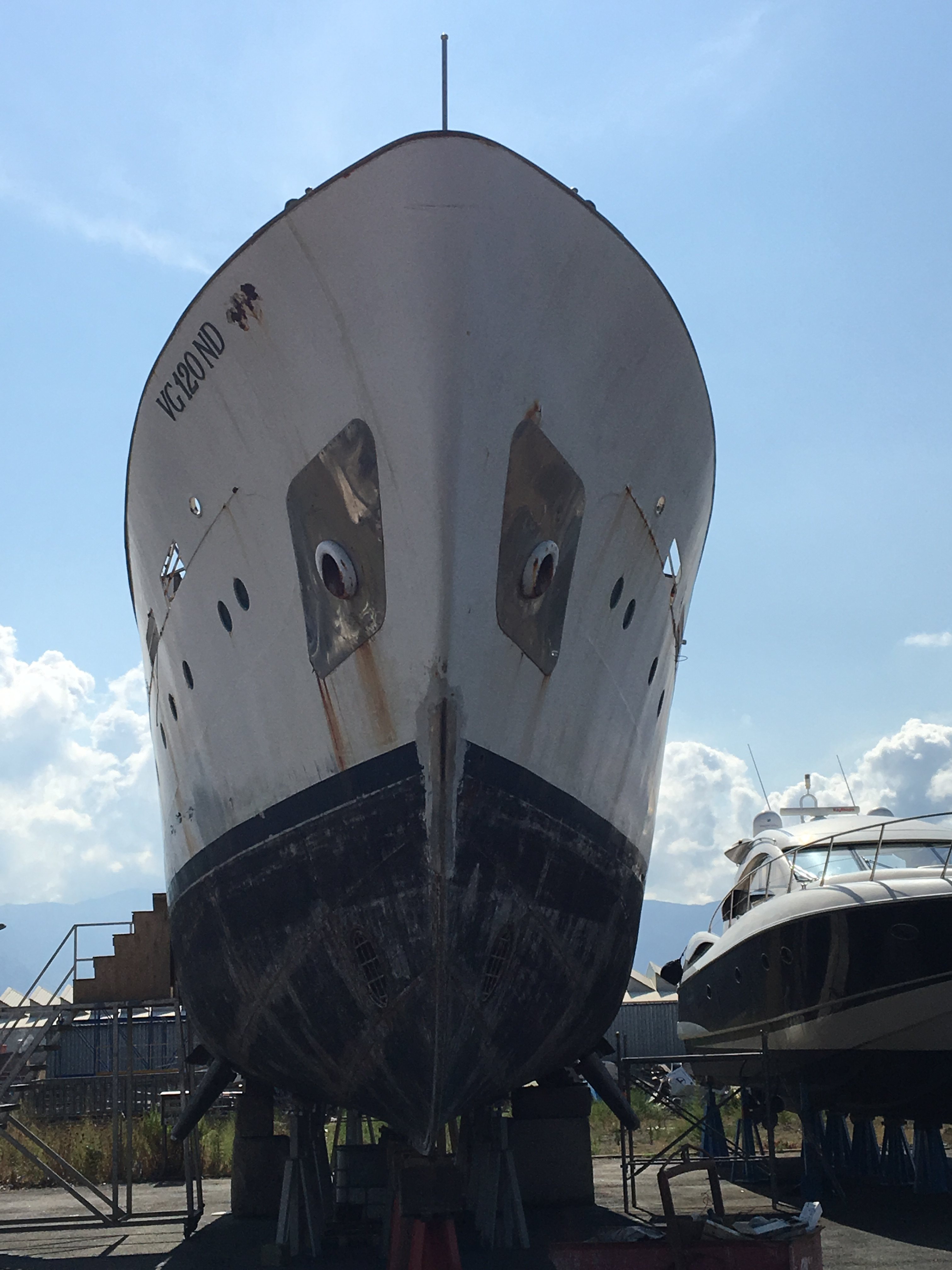 豪华游艇"Letting Go"的室内设计亮点-2