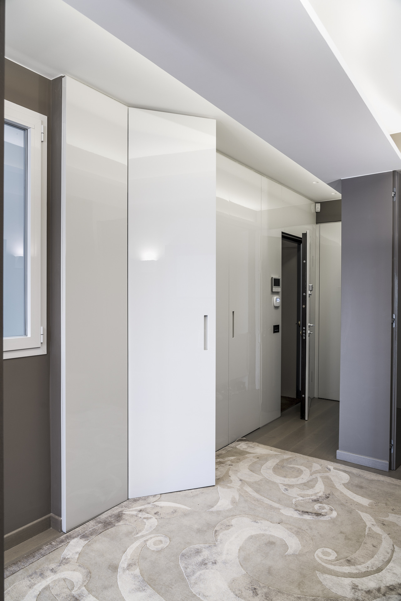 蒙特卡洛海景公寓的翻新之旅-24