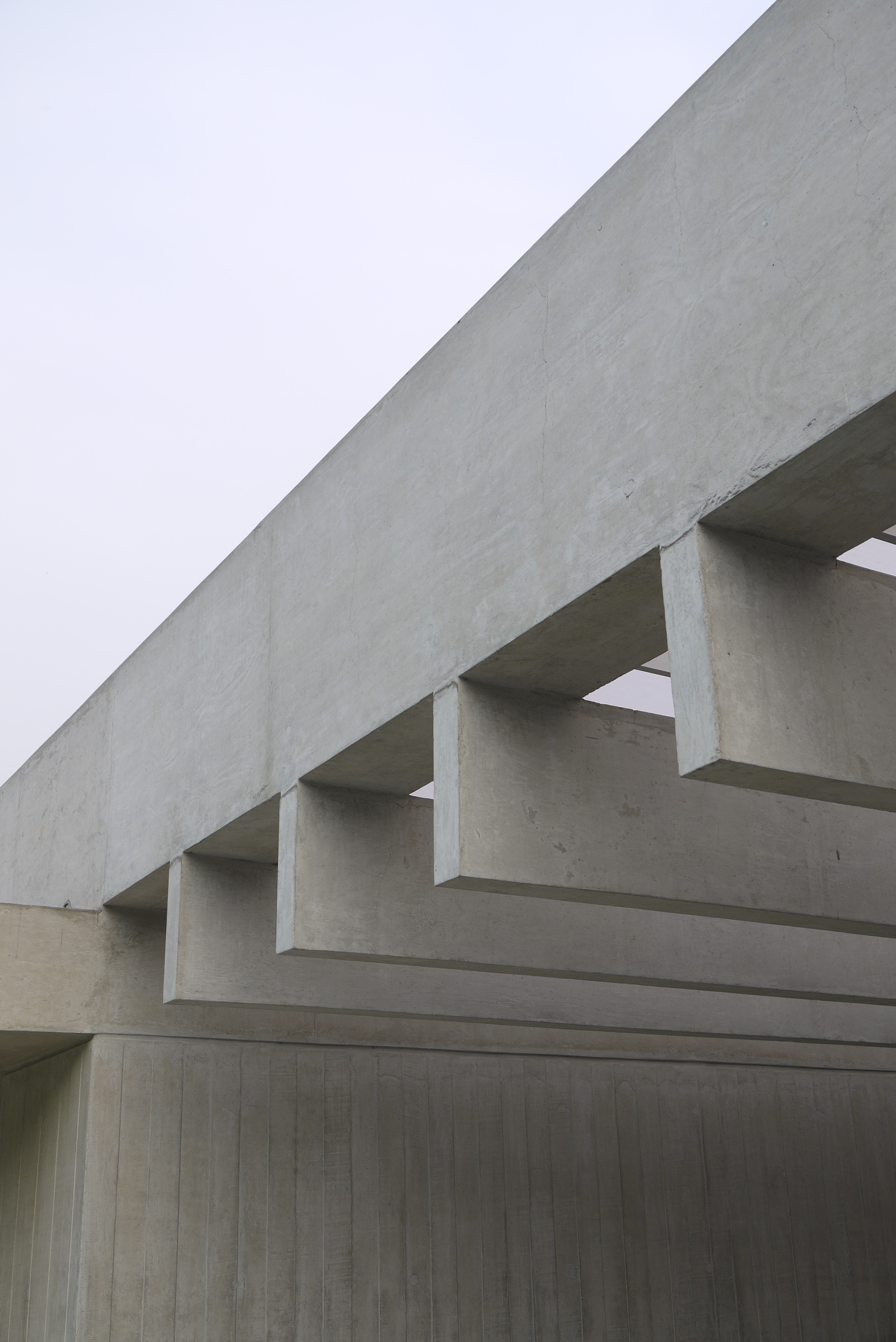 绿意盎然的山间别墅-20