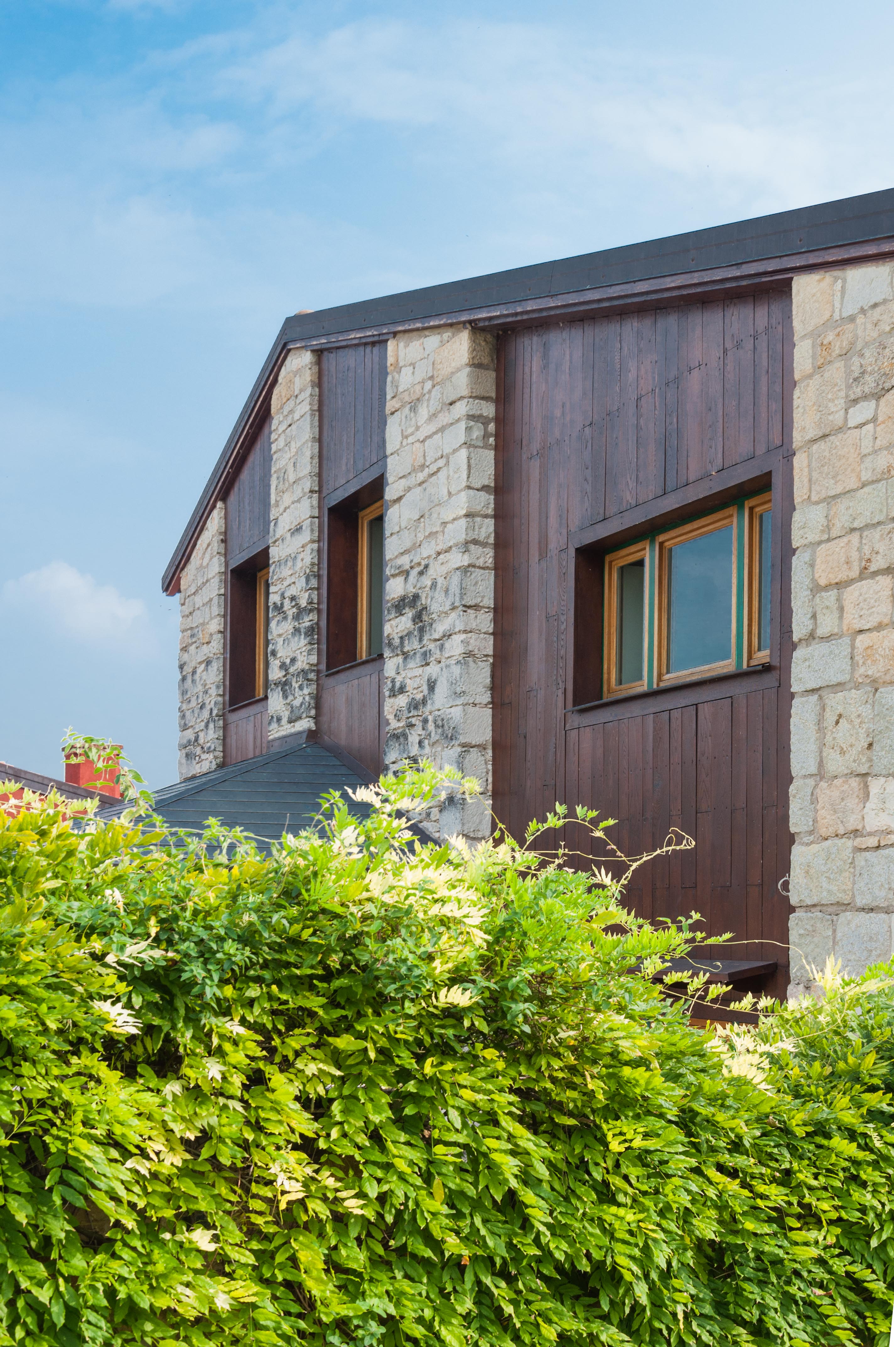 融合历史与科技的意大利乡村别墅设计-8