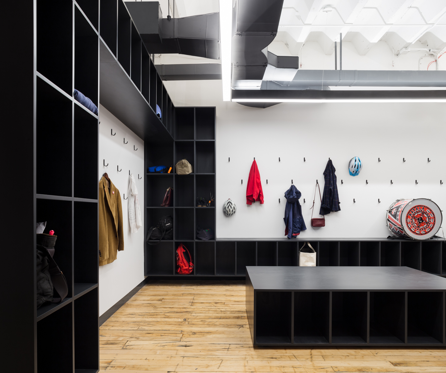 花旗自行车总部·现代工业风格的办公室设计-9