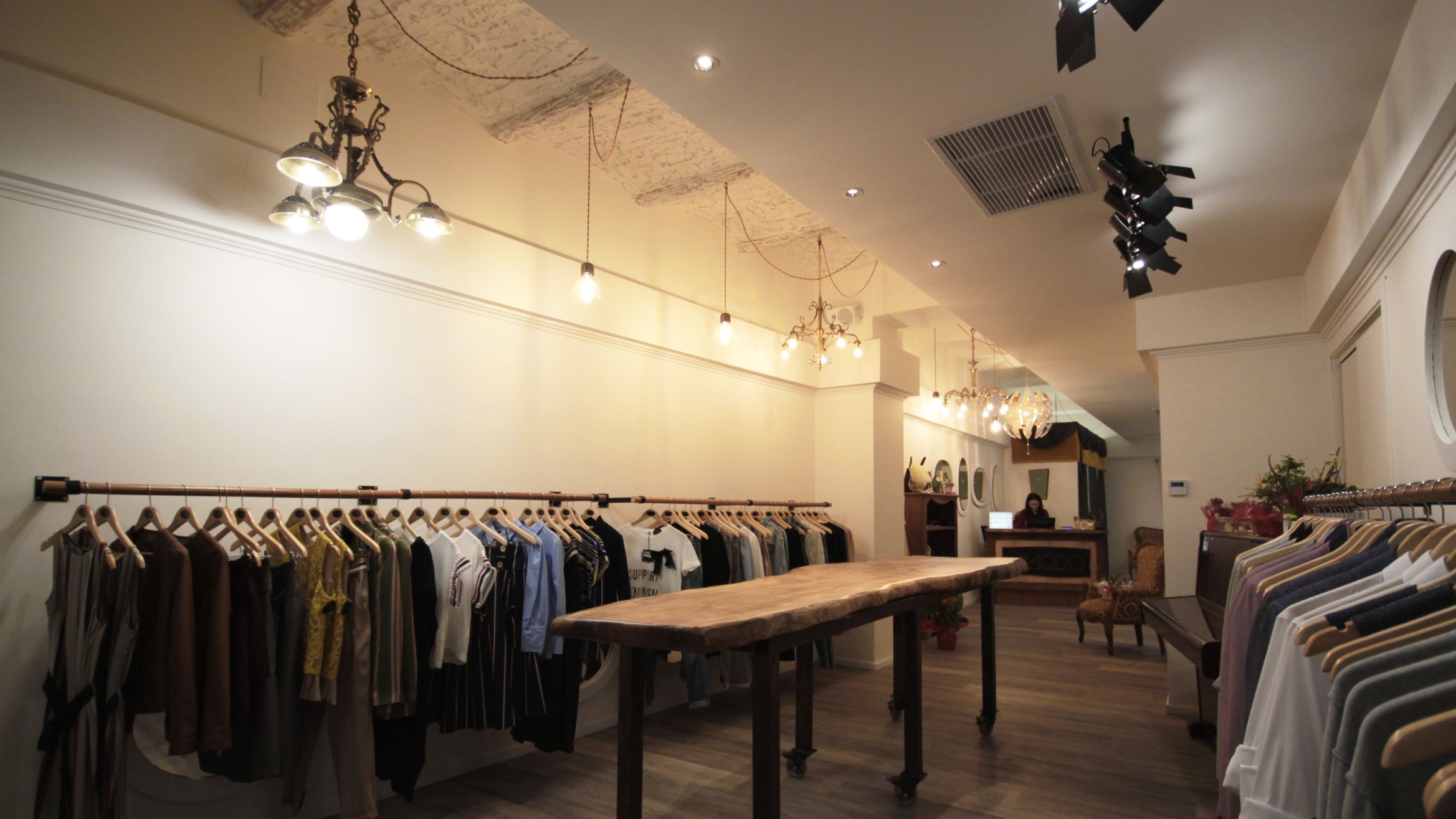 AMODO 时尚服装店 | 2017 年室内设计佳作-2