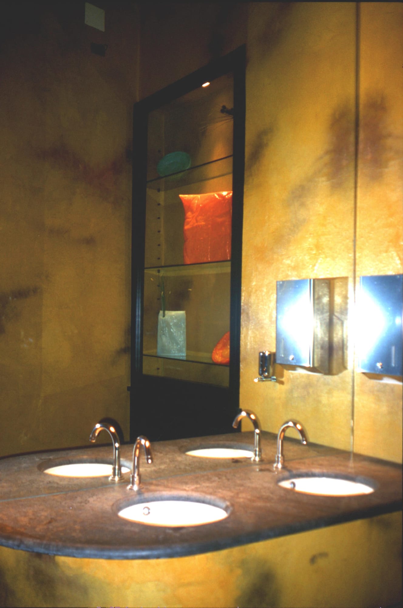 米兰 1999 年完成的餐饮空间设计-12