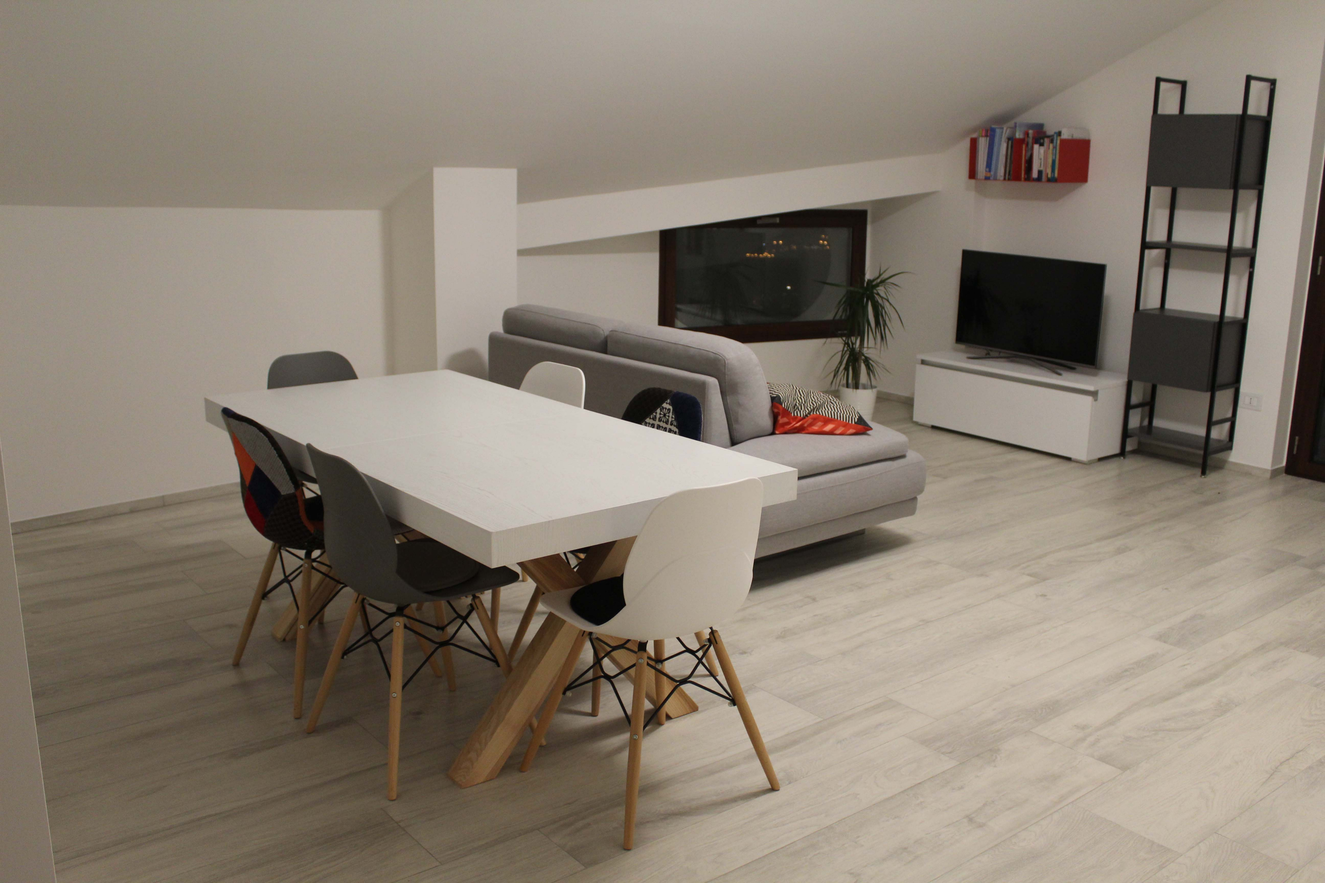 2016 年完成的温馨公寓设计-3