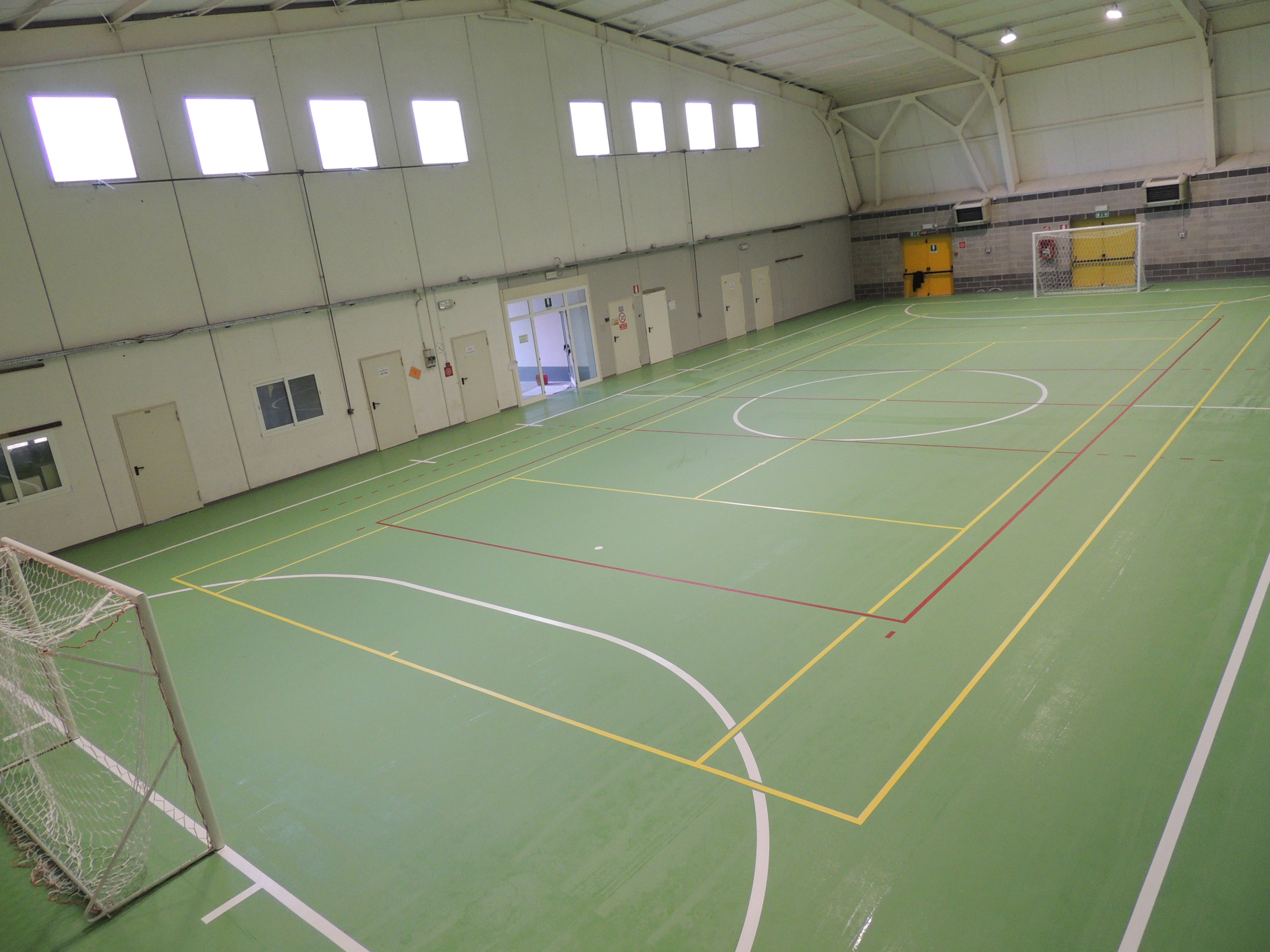 2016 年完成的 Osoppo 运动中心 | 创新多功能运动场地与设施-1