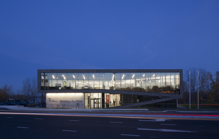 Guy Bélisle 图书馆-0