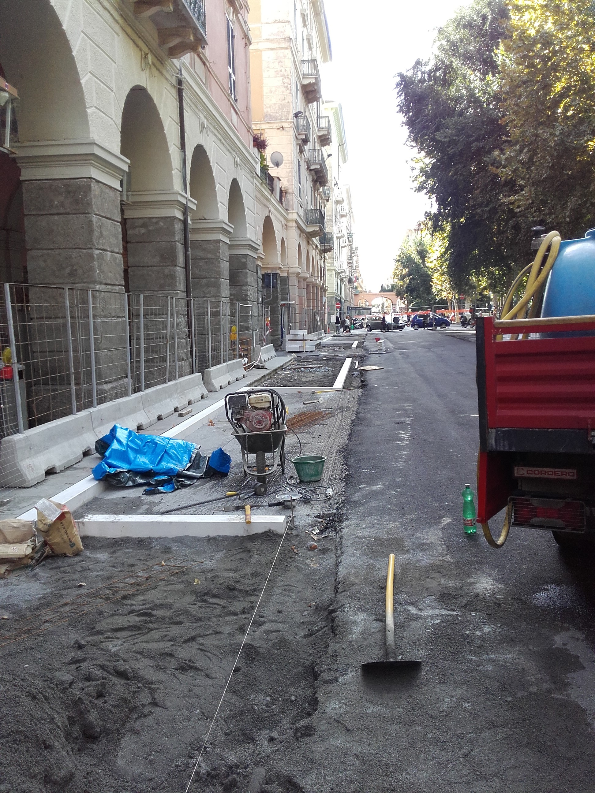 历史广场的现代重生——意大利萨沃纳 Piazza del Popolo 广场改造-13