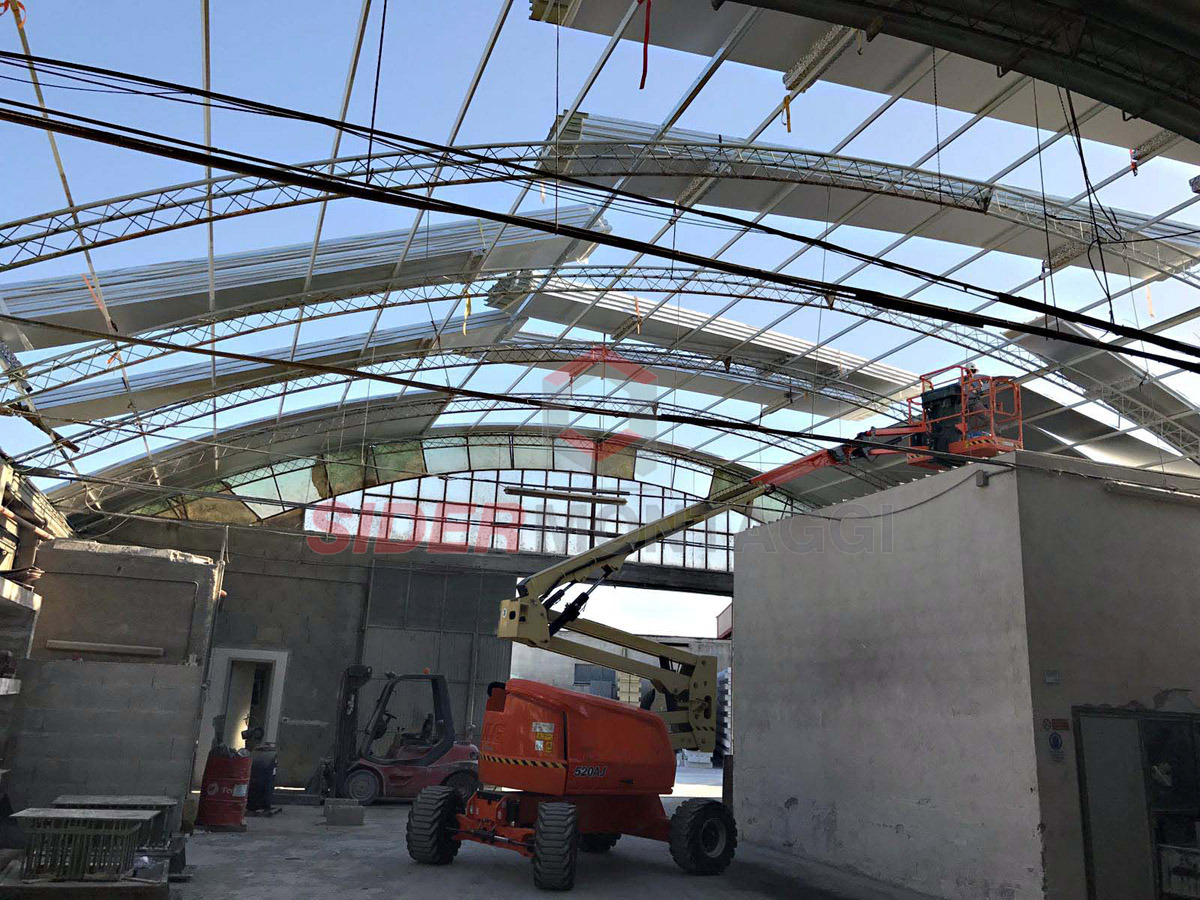 2017 年 Paviblok 工业建筑屋顶翻新及 asbestos 清理案例-8